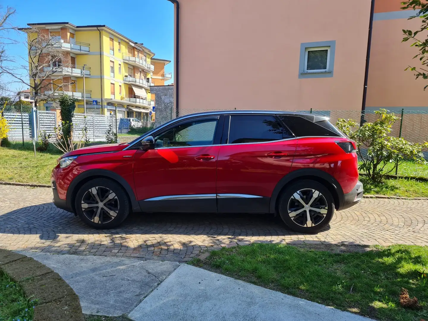 Peugeot 3008 BlueHDi 130 S&S GT Line 1.5 diesel Rosso - 1