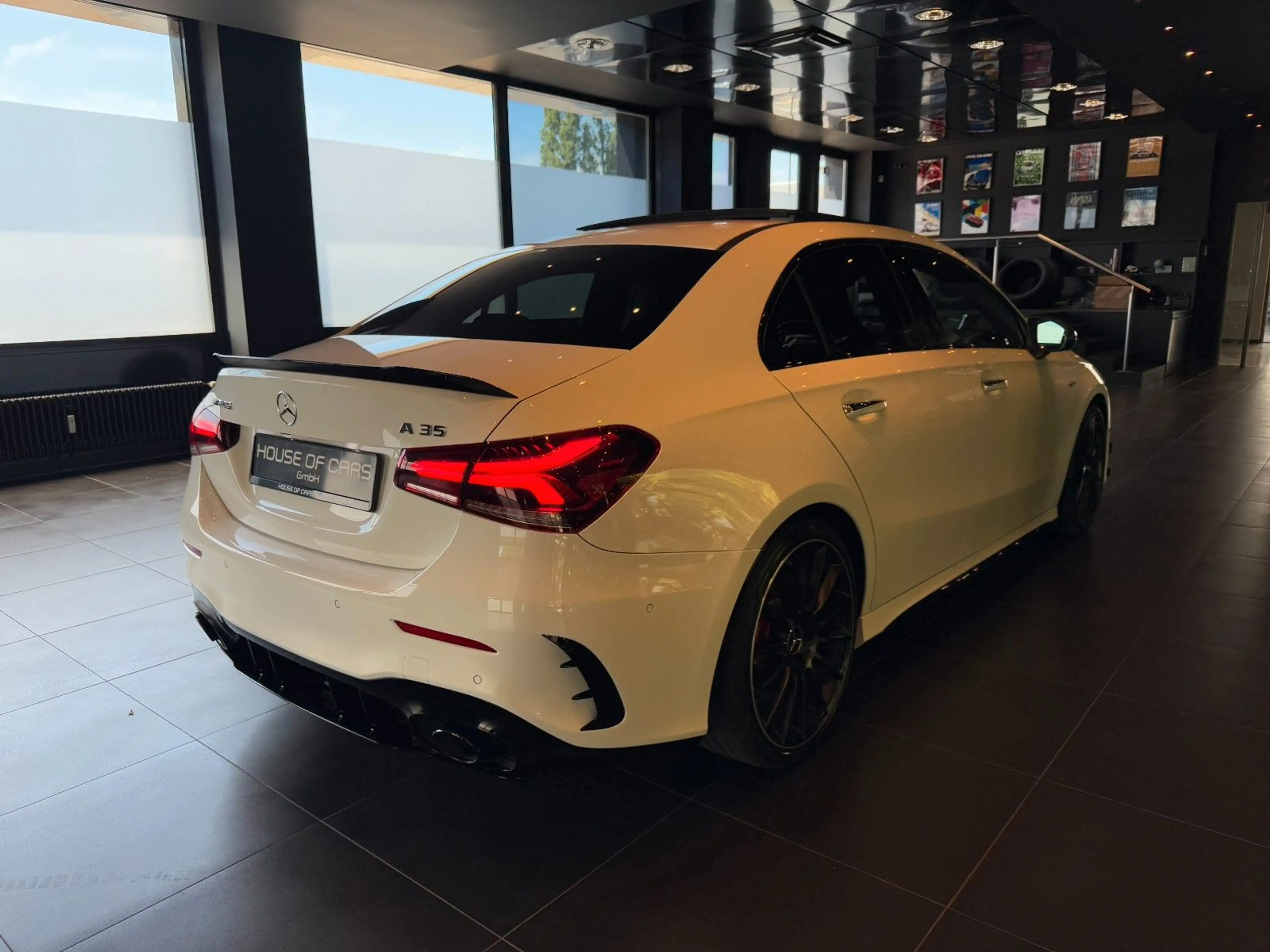 Mercedes-Benz A 35 AMG Limousine*Pano*Schalensitze*Aero*HeadUp — photo 8