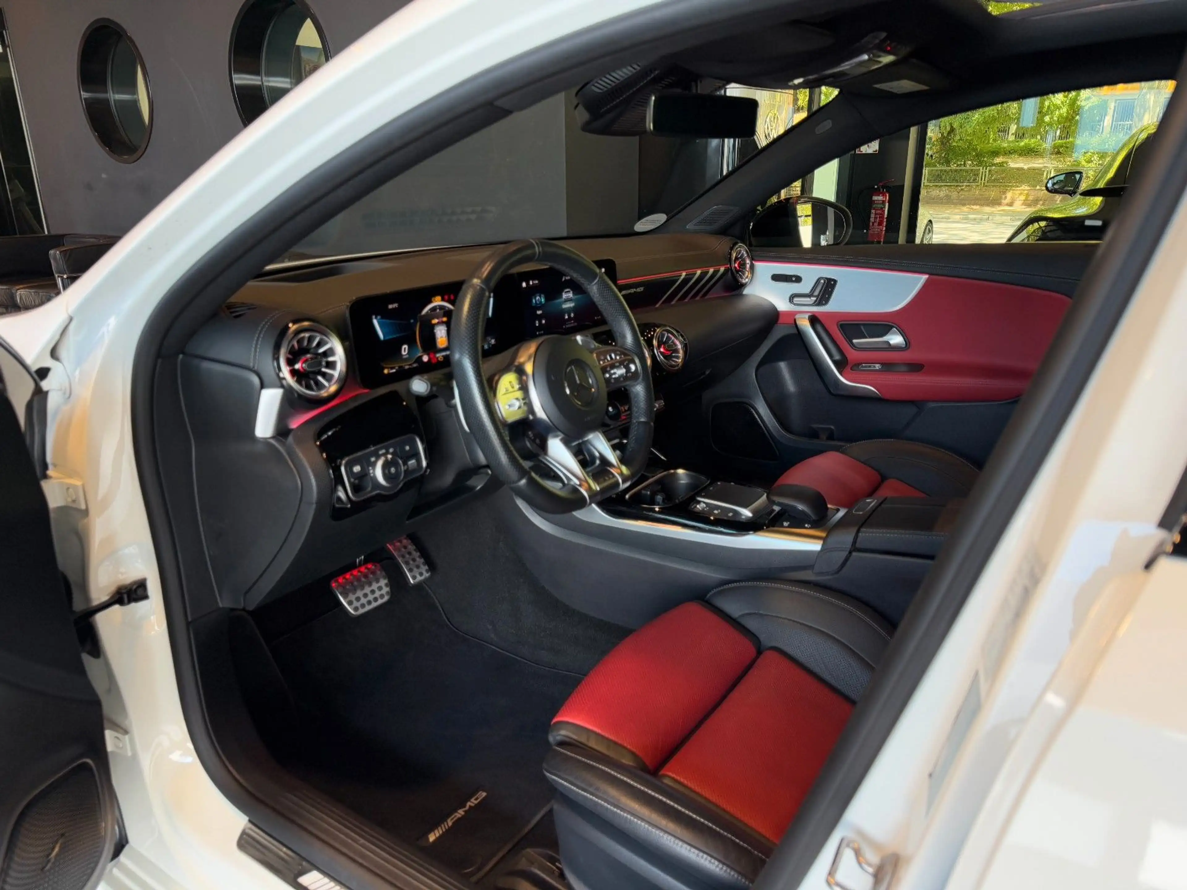 Mercedes-Benz A 35 AMG Limousine*Pano*Schalensitze*Aero*HeadUp — photo 13
