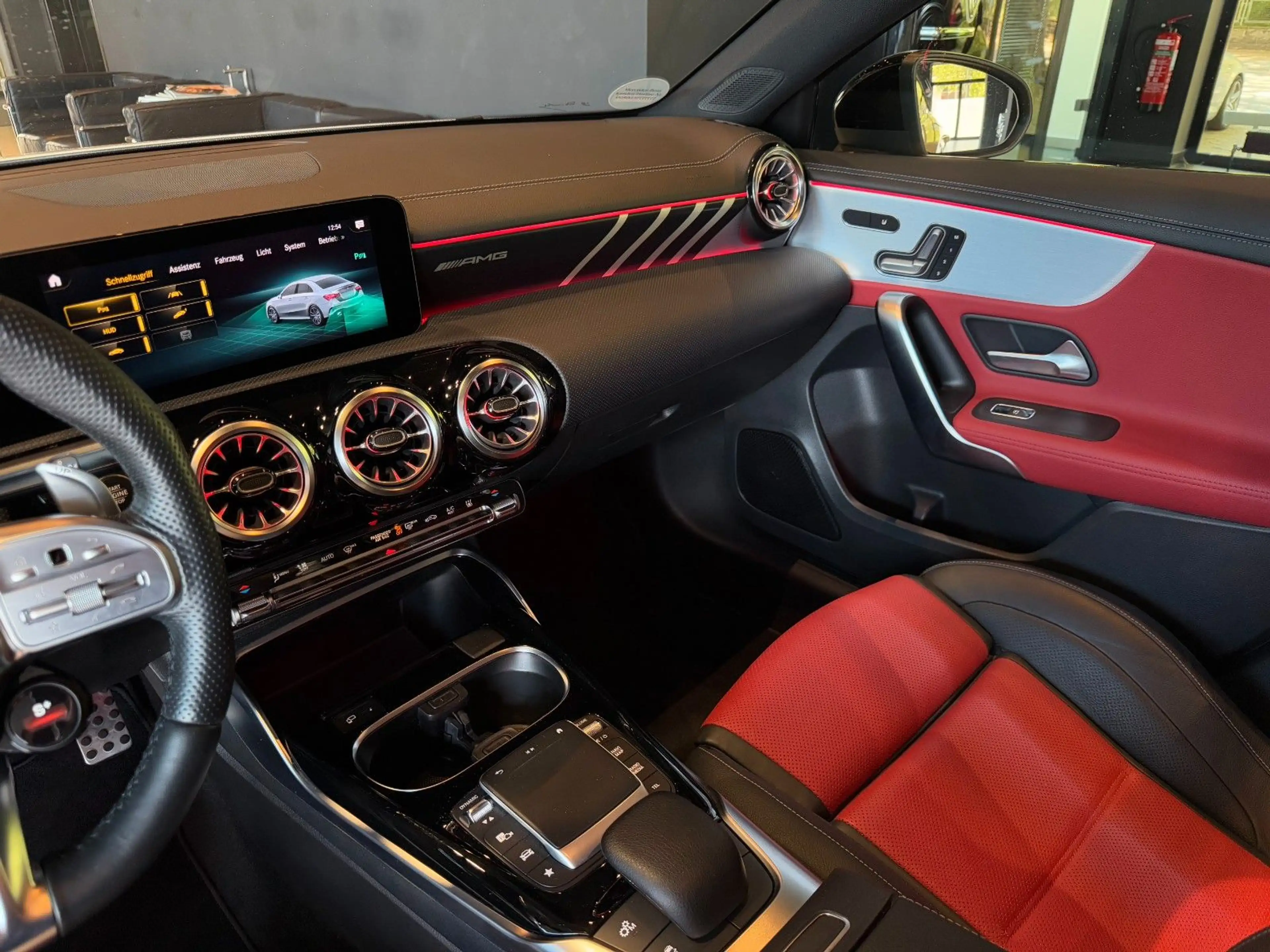 Mercedes-Benz A 35 AMG Limousine*Pano*Schalensitze*Aero*HeadUp — photo 20