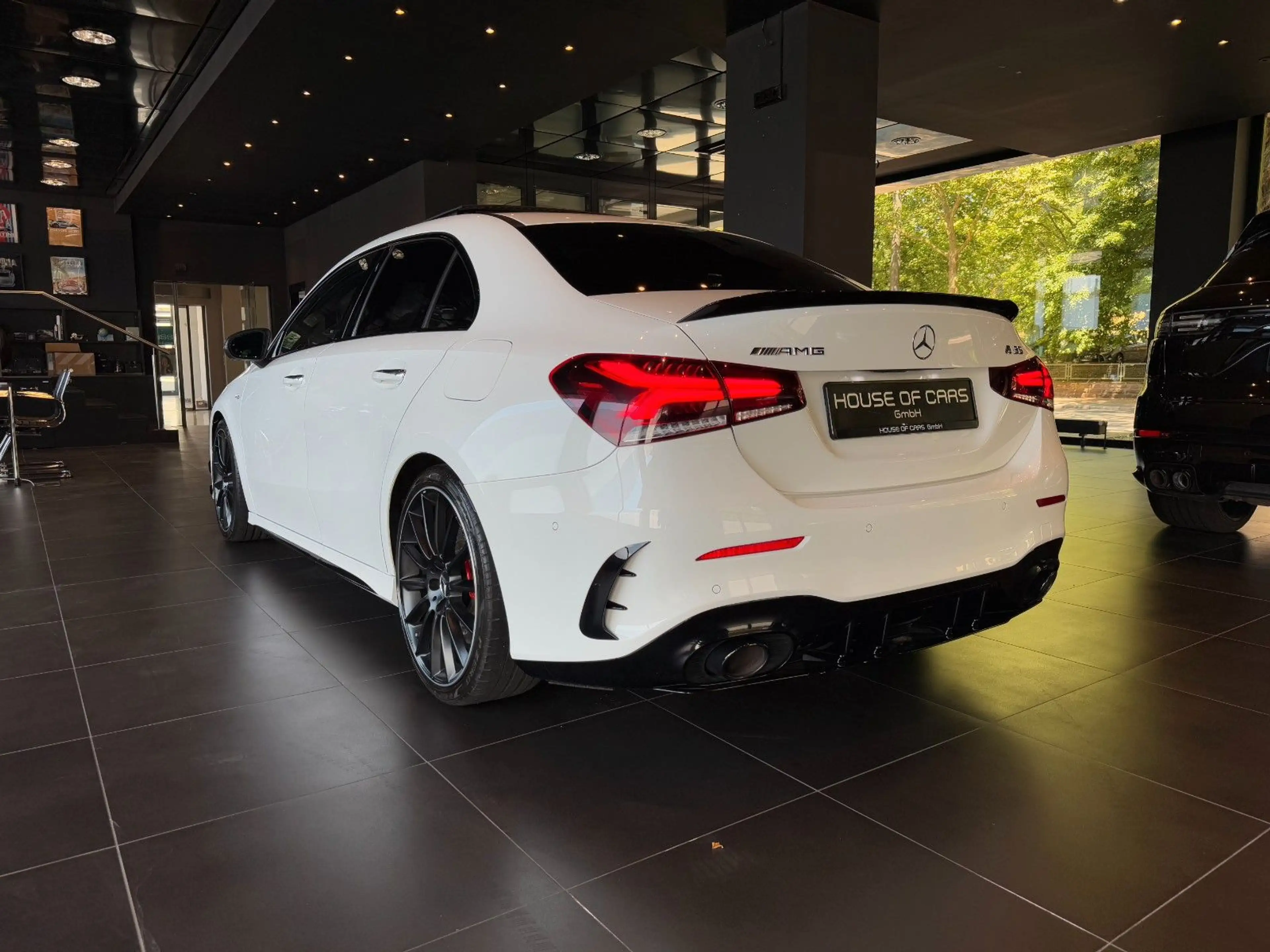 Mercedes-Benz A 35 AMG Limousine*Pano*Schalensitze*Aero*HeadUp — photo 6