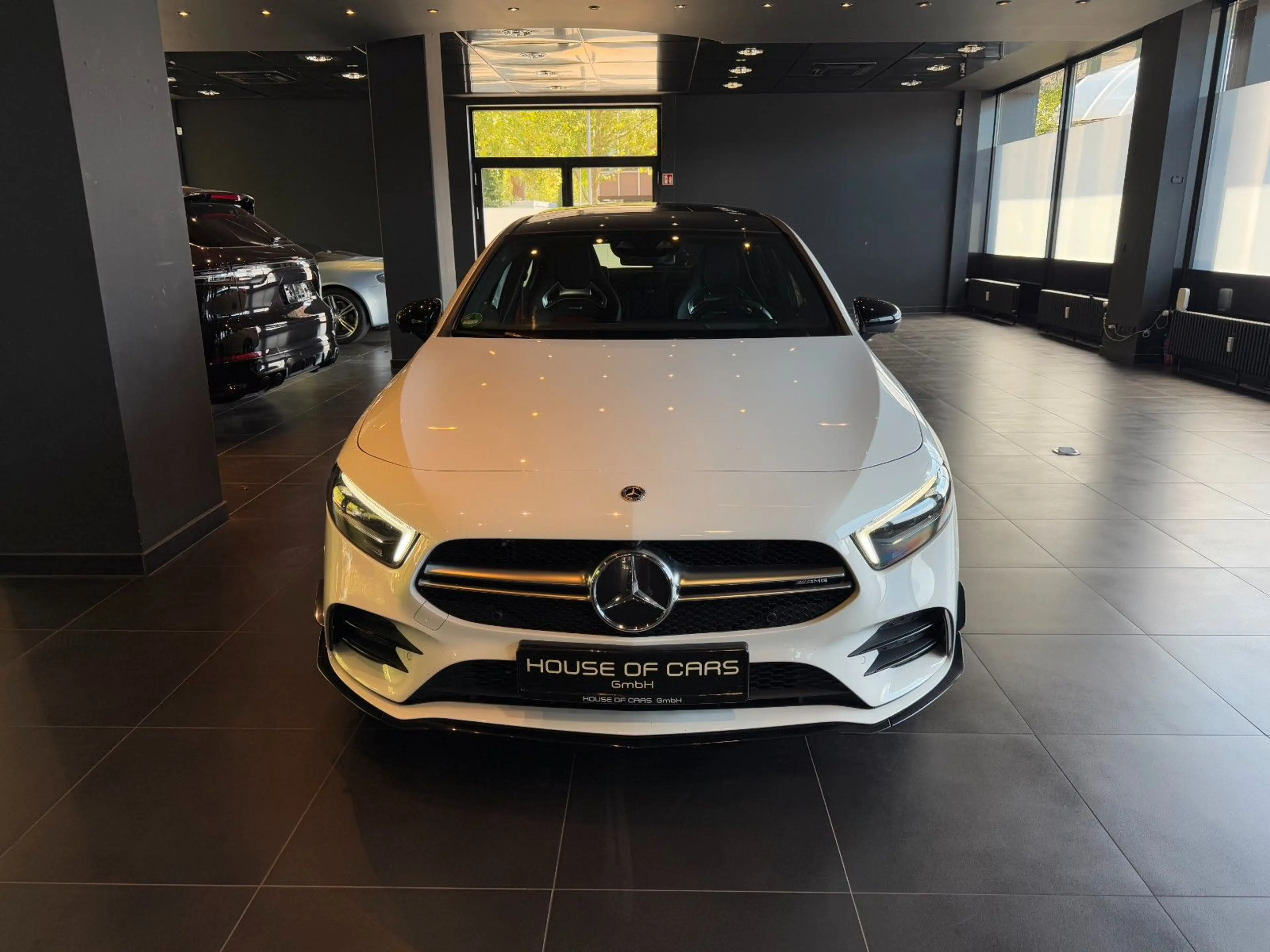Mercedes-Benz A 35 AMG Limousine*Pano*Schalensitze*Aero*HeadUp — photo 3