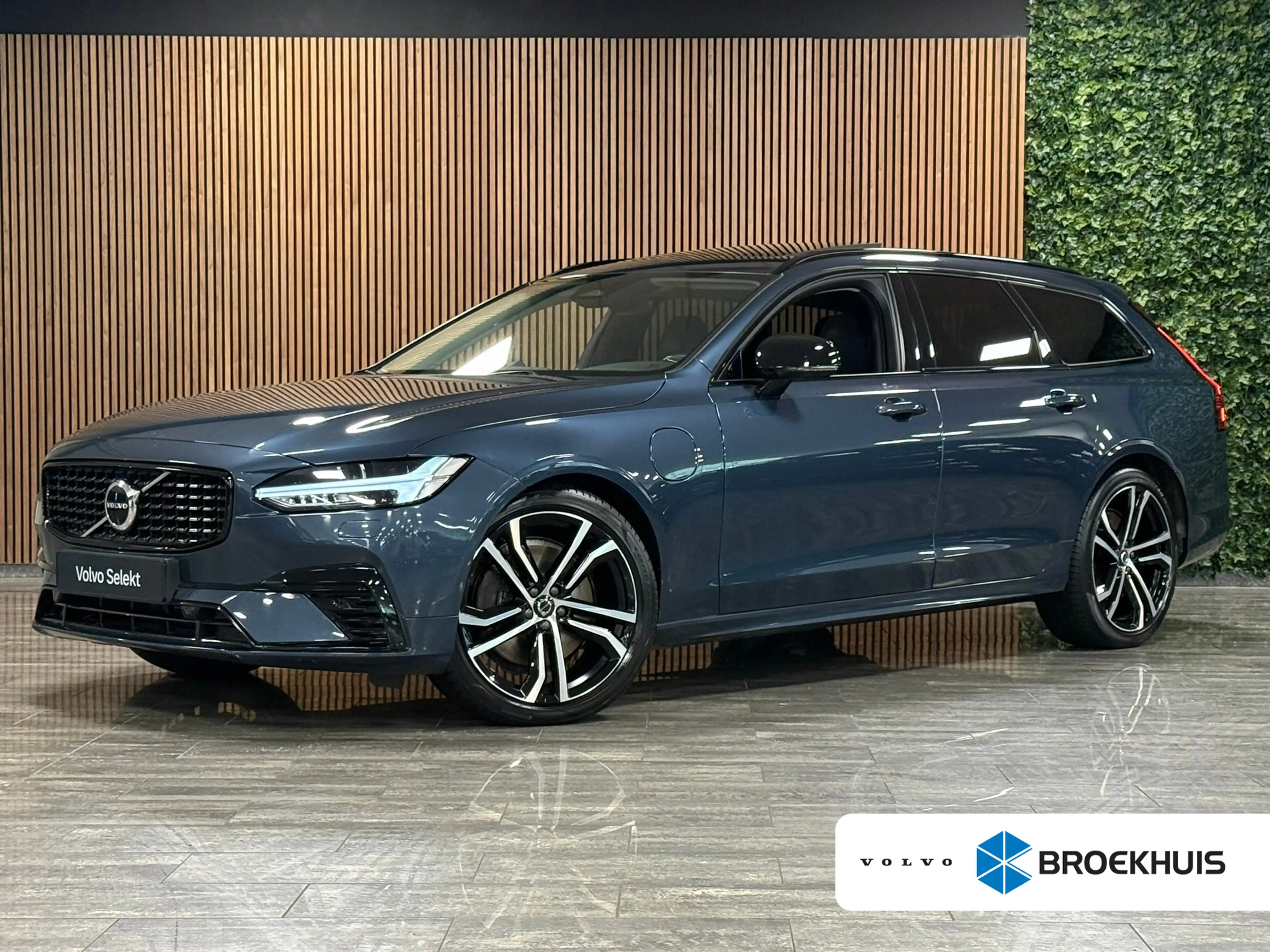 Volvo V90 T8 AWD Recharge Ultimate Dark | Bowers & Wilkins |