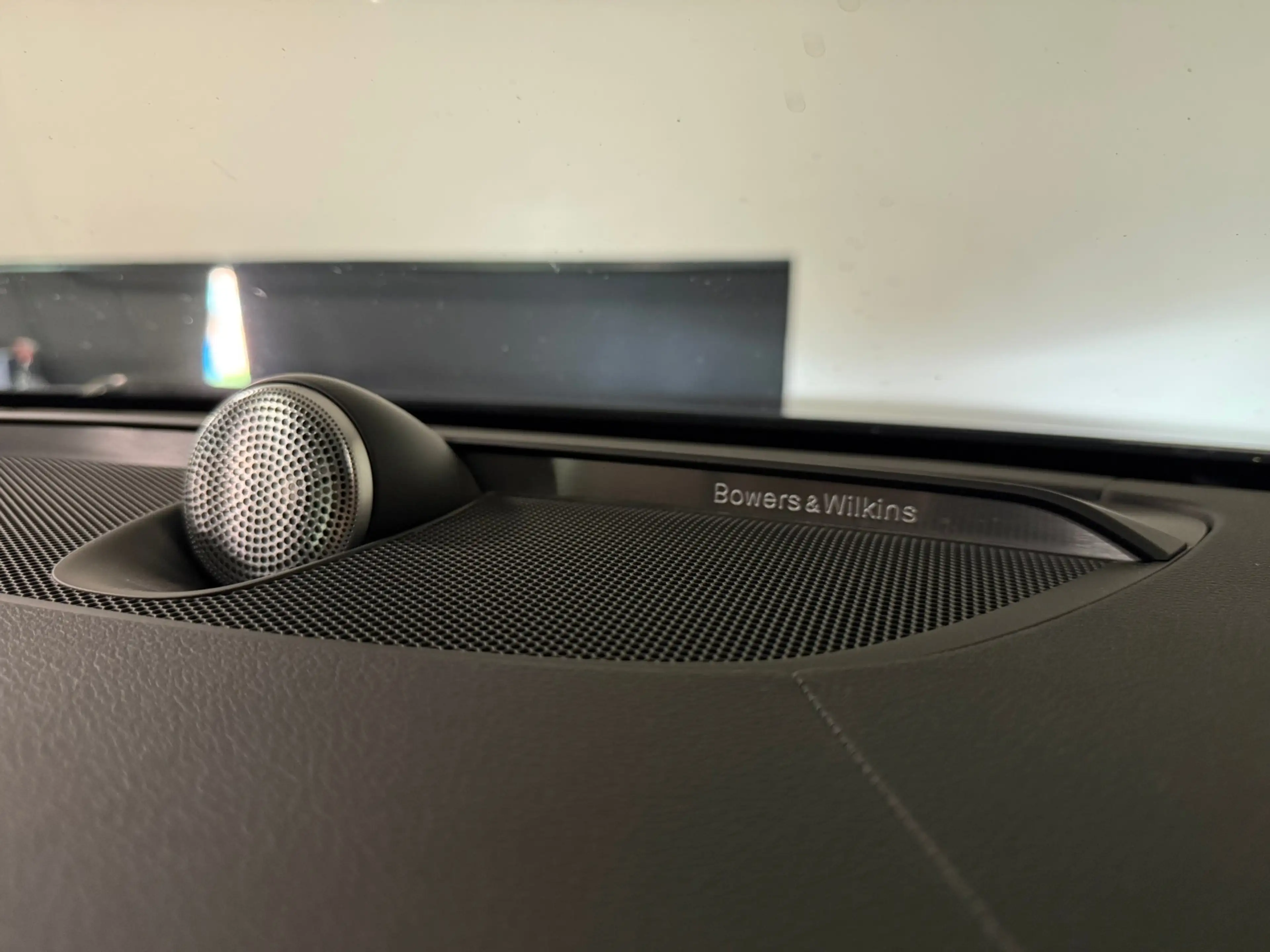 Volvo V90 T8 AWD Recharge Ultimate Dark | Bowers & Wilkins | — photo 18