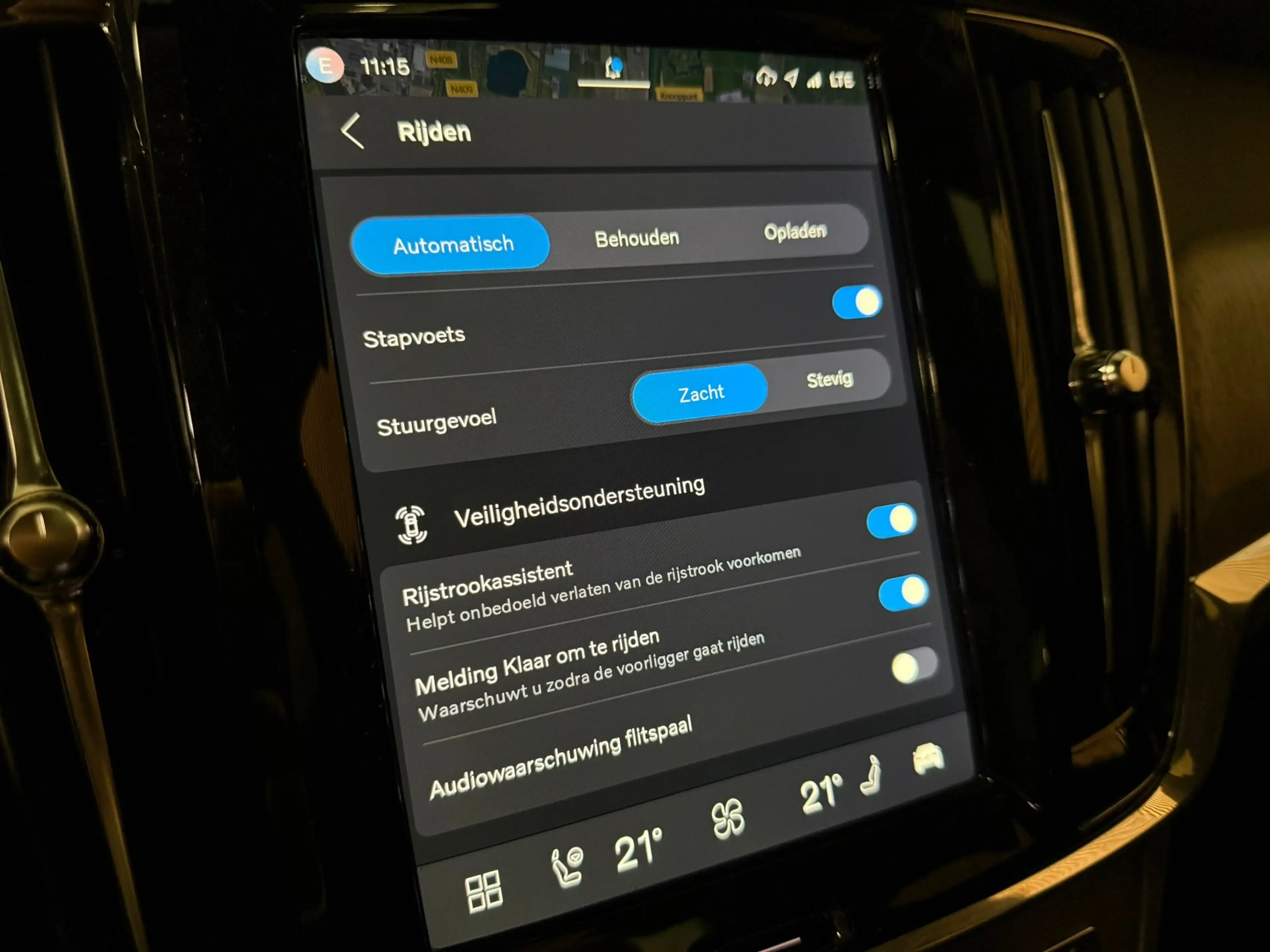 Volvo V90 T8 AWD Recharge Ultimate Dark | Bowers & Wilkins | — photo 32