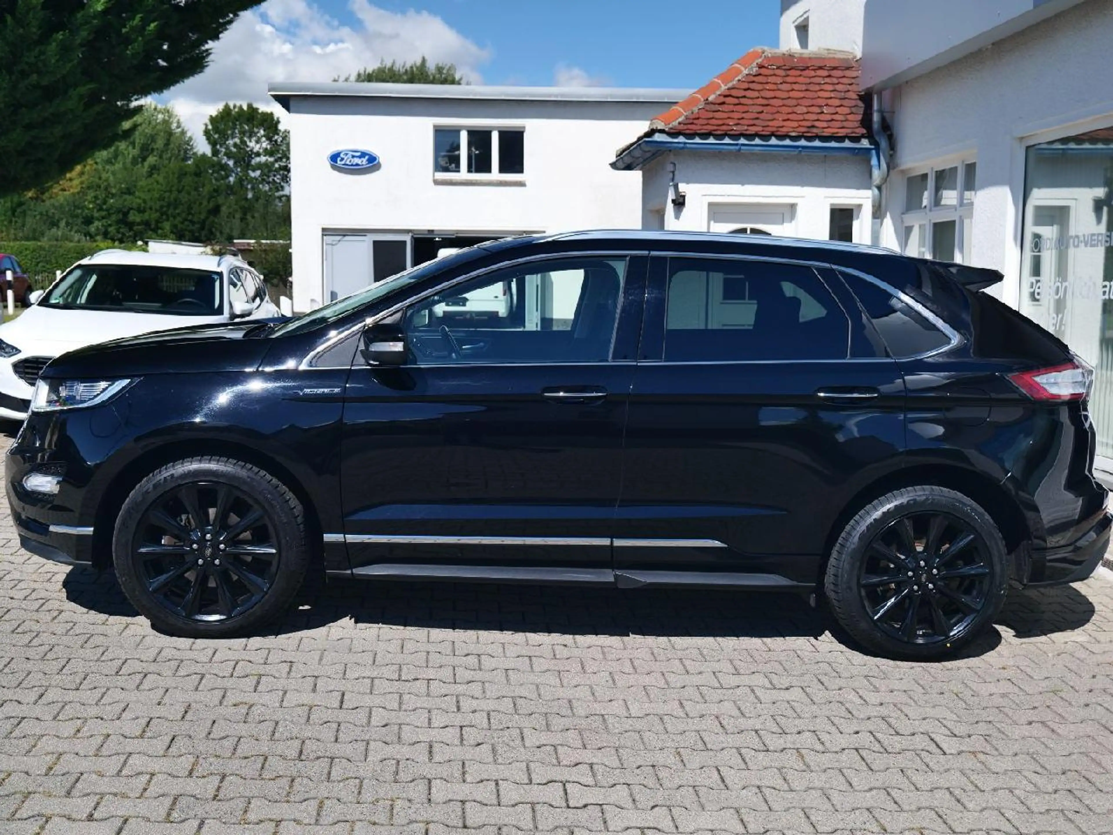 Ford Edge Vignale 4x4 — photo 4
