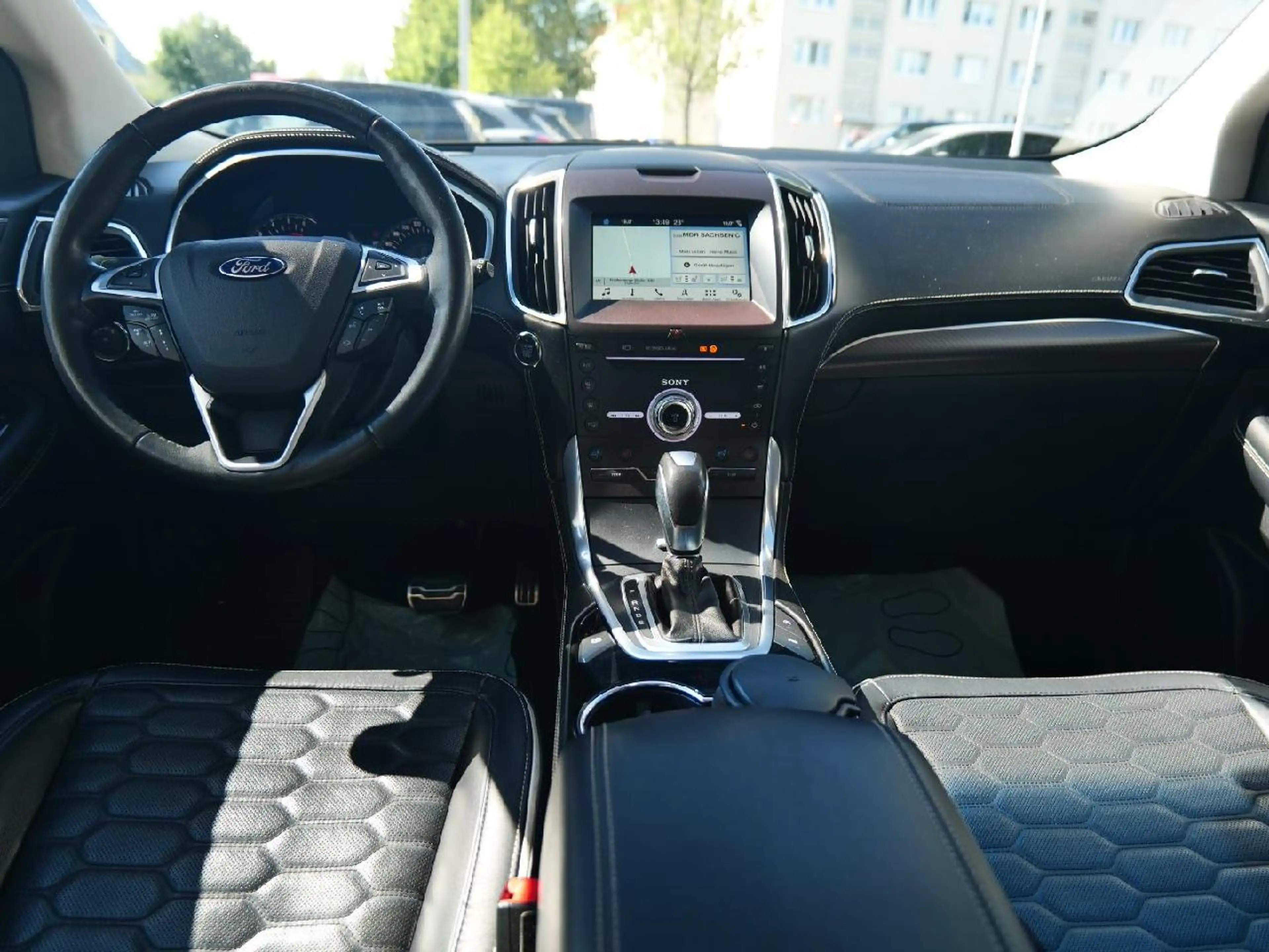 Ford Edge Vignale 4x4 — photo 10
