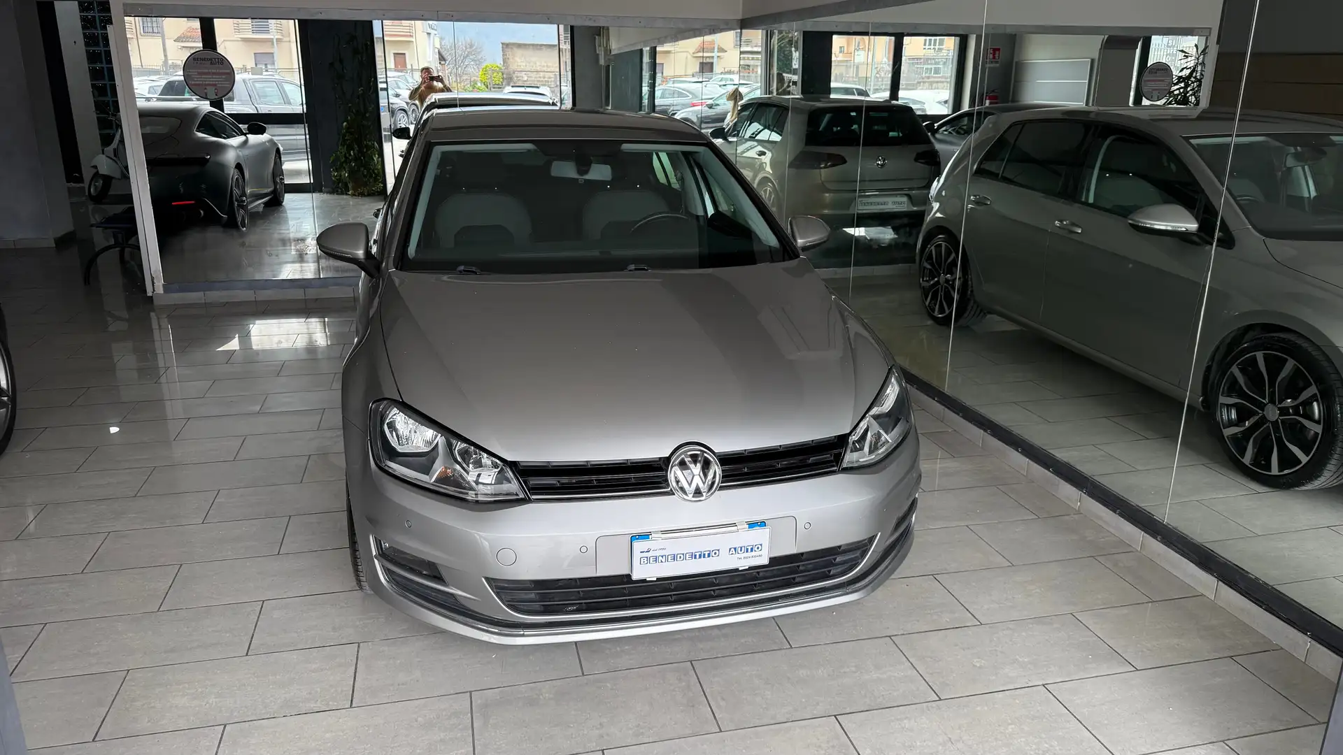 Volkswagen Golf 5p 2.0 tdi Highline Executive 150cv PARI AL NUOVO Gris - 2