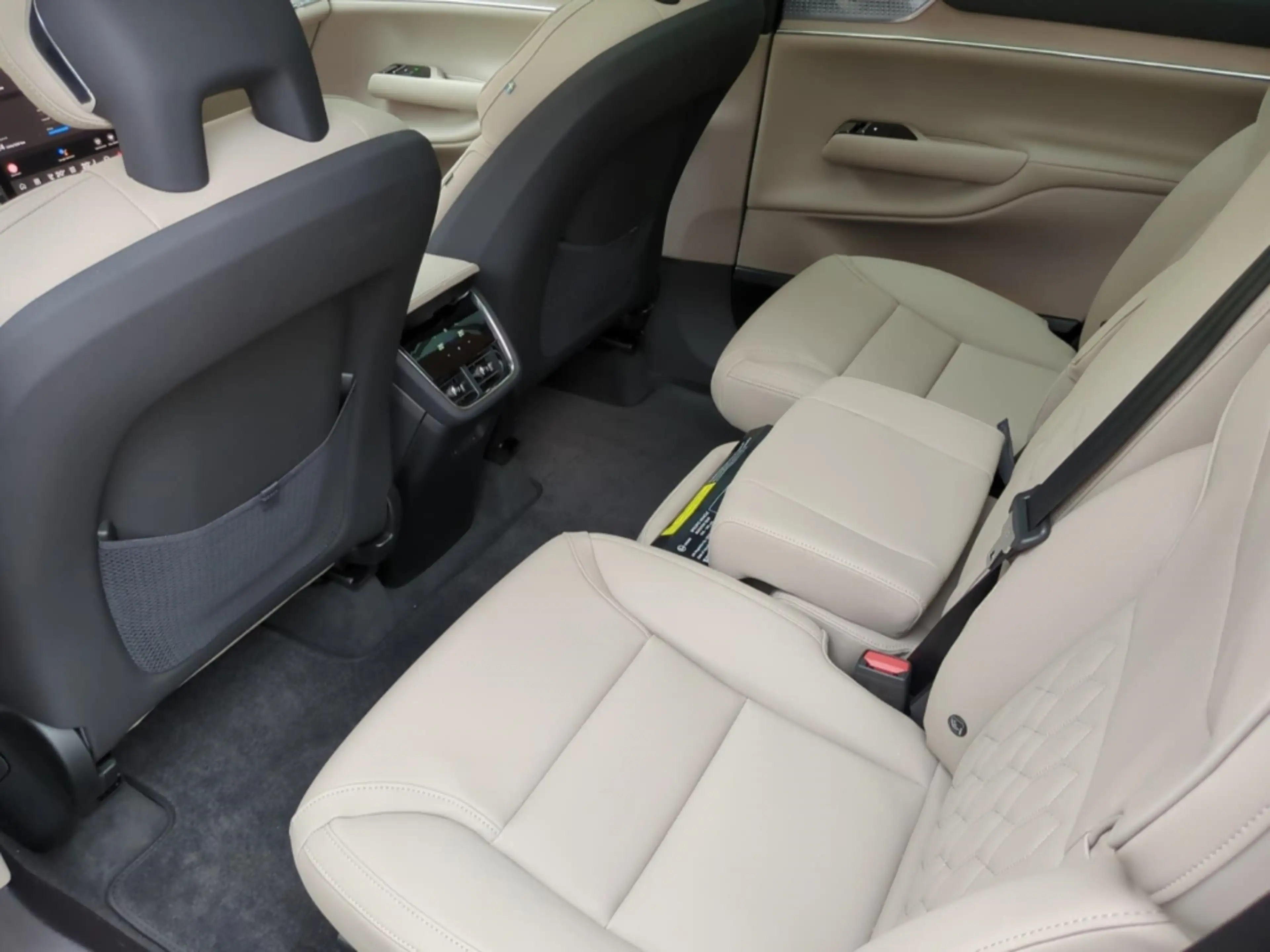 Volvo EX90 Twin Performance Ultra *B&W*AHK*ACC*7-Si* — photo 30