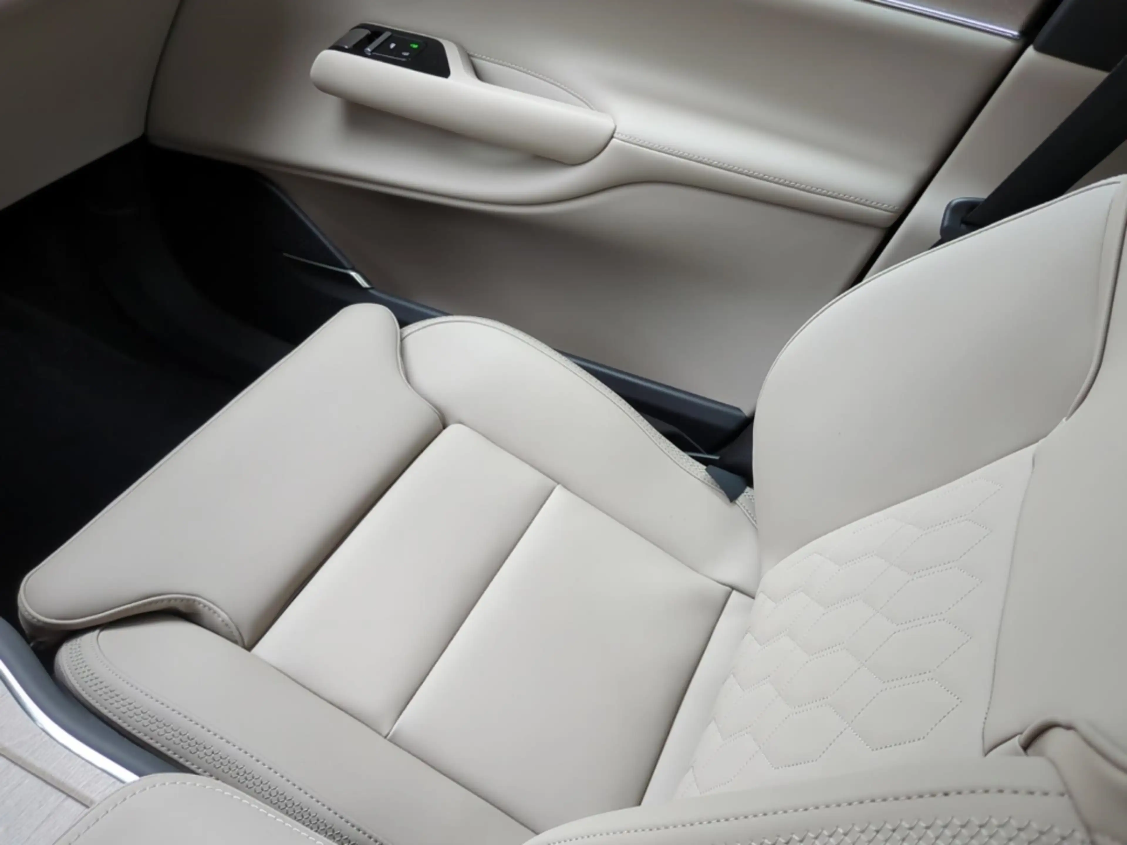 Volvo EX90 Twin Performance Ultra *B&W*AHK*ACC*7-Si* — photo 22