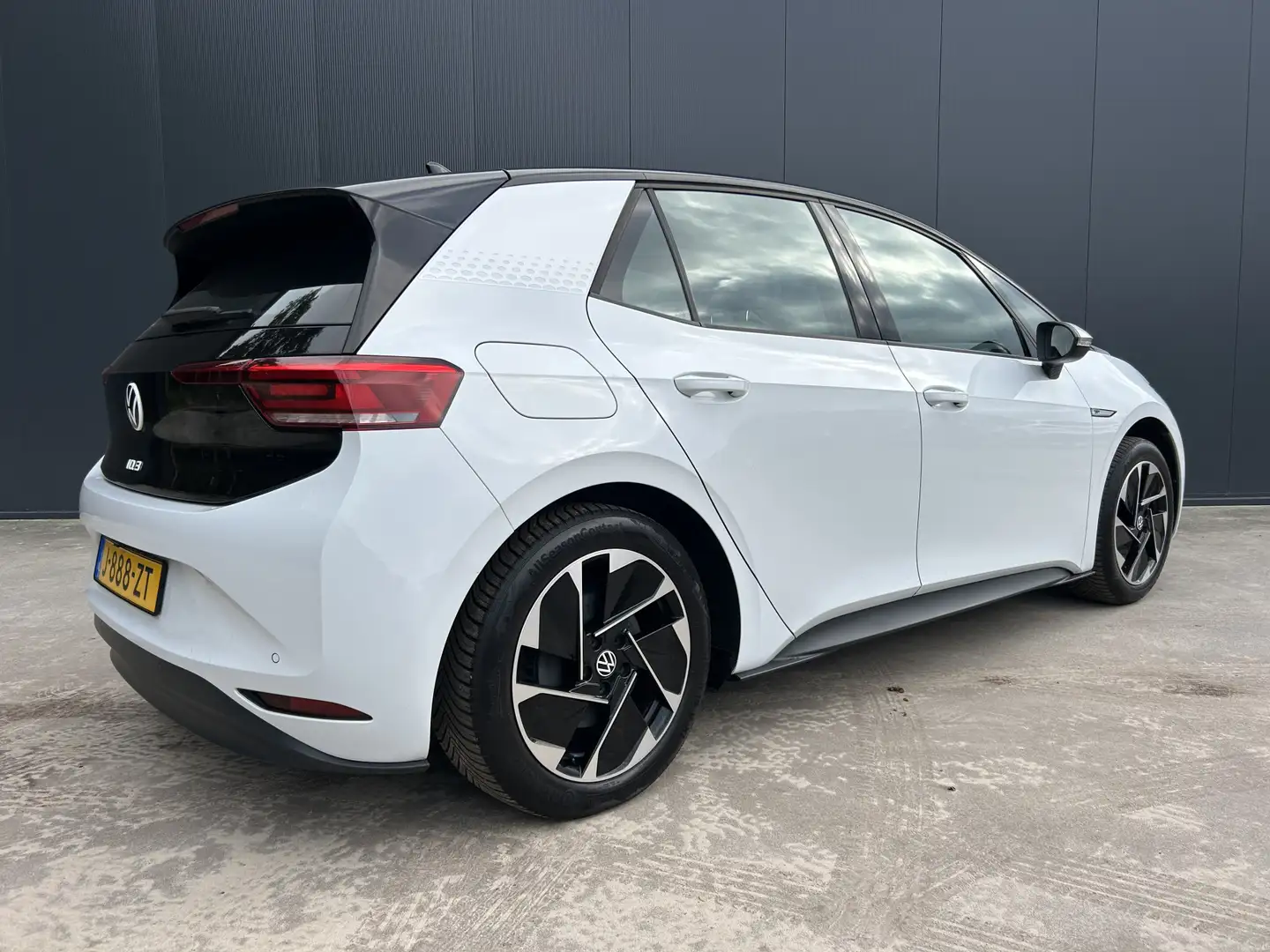 Volkswagen ID.3 First 58 kWh 1E EIGENAAR AFN.TREKHAAK ADAPT CRUISE Blanc - 2