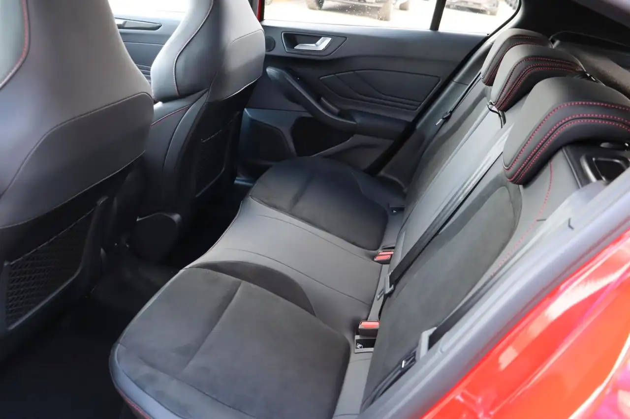 Ford Focus ST X 2.3 EcoB. B&O ACC PANODACH 4,99% FIN* 11