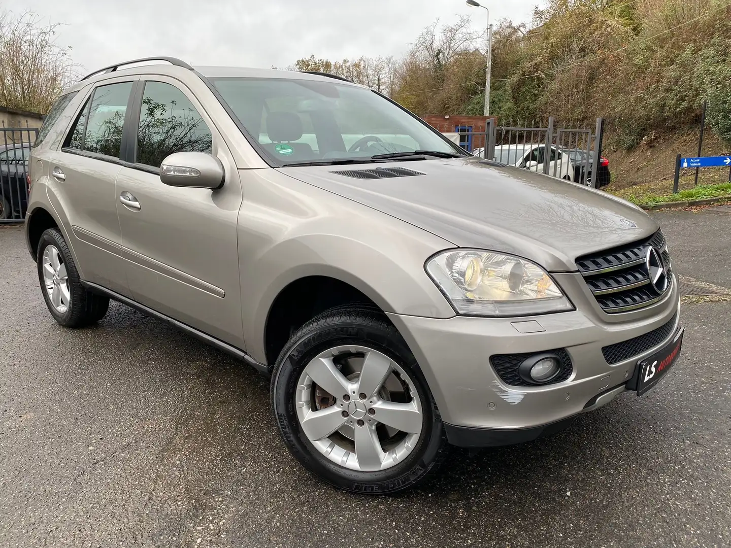 Mercedes-Benz ML 420 ML 420 CDI V8 DIESEL*First owner Bronze - 1