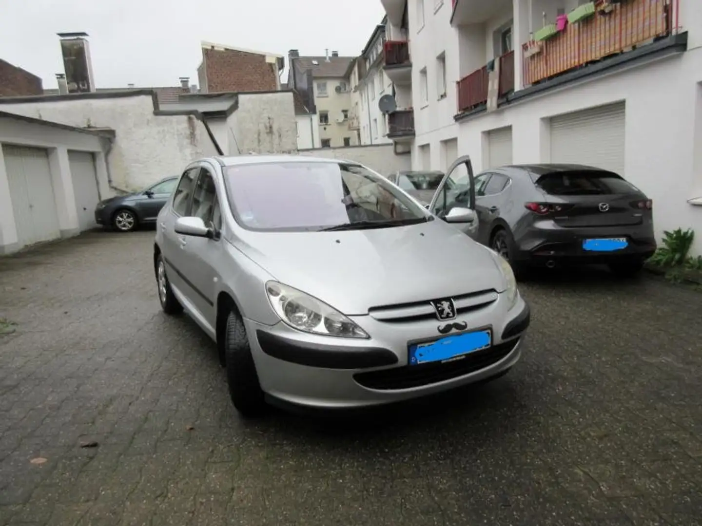 Peugeot 307 Silber - 1