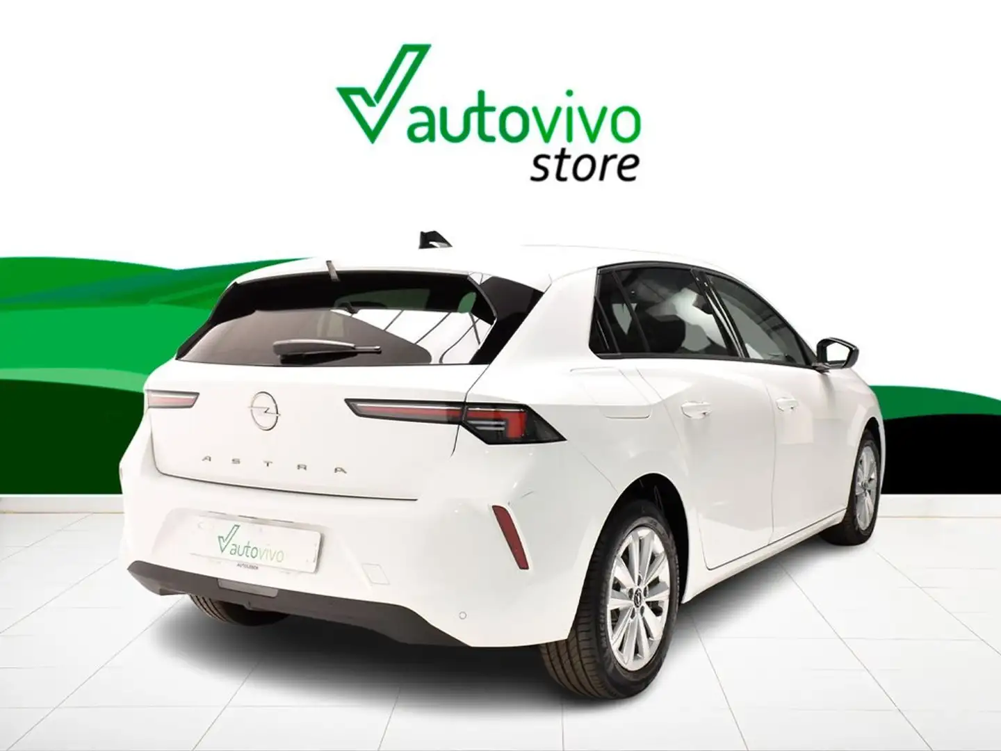 Opel Astra EDITION 1.2T XHL 81KW 110CV 5P Weiß - 2