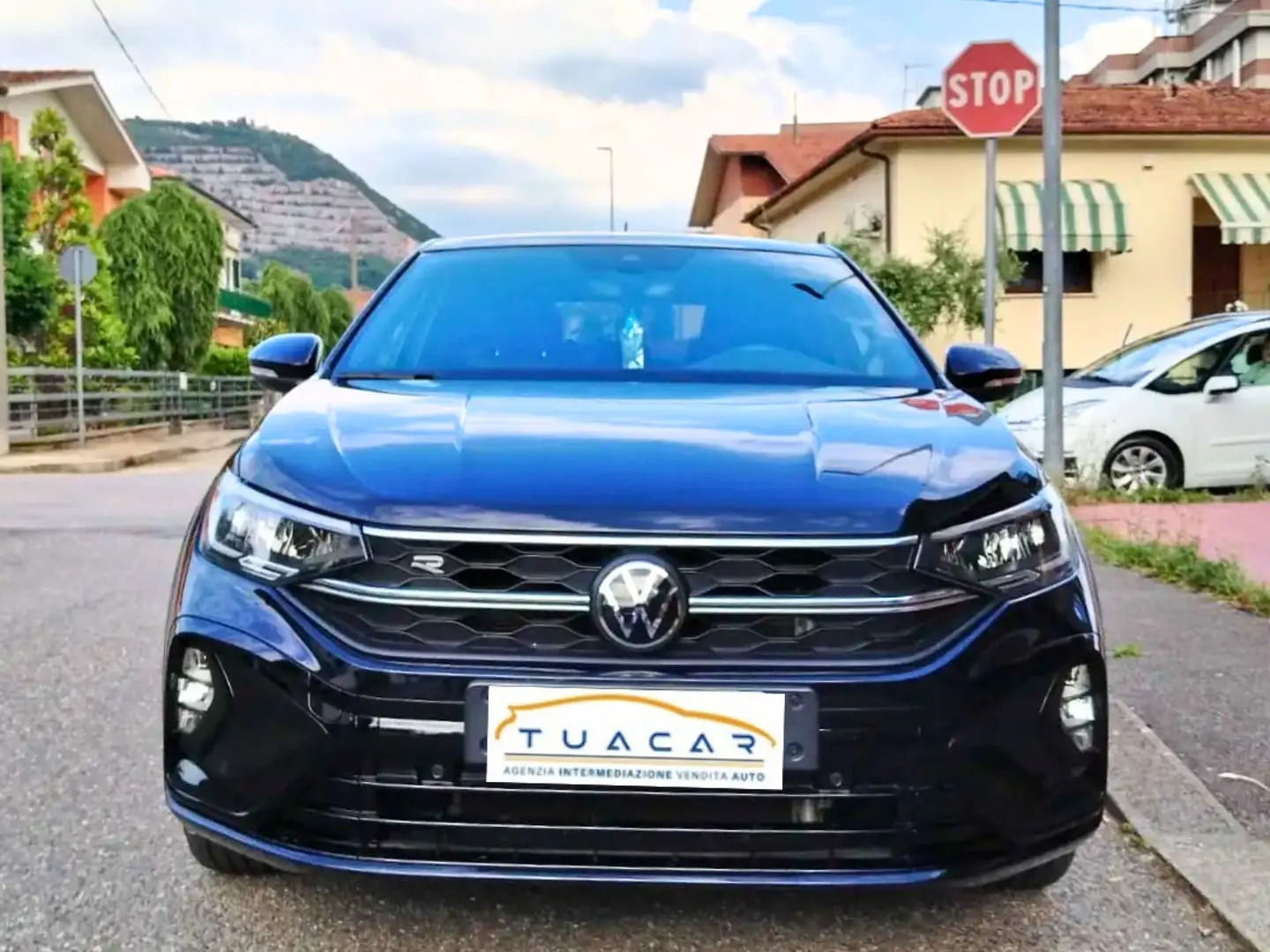 Volkswagen Taigo R Line 1.0 TSI Negro - 2