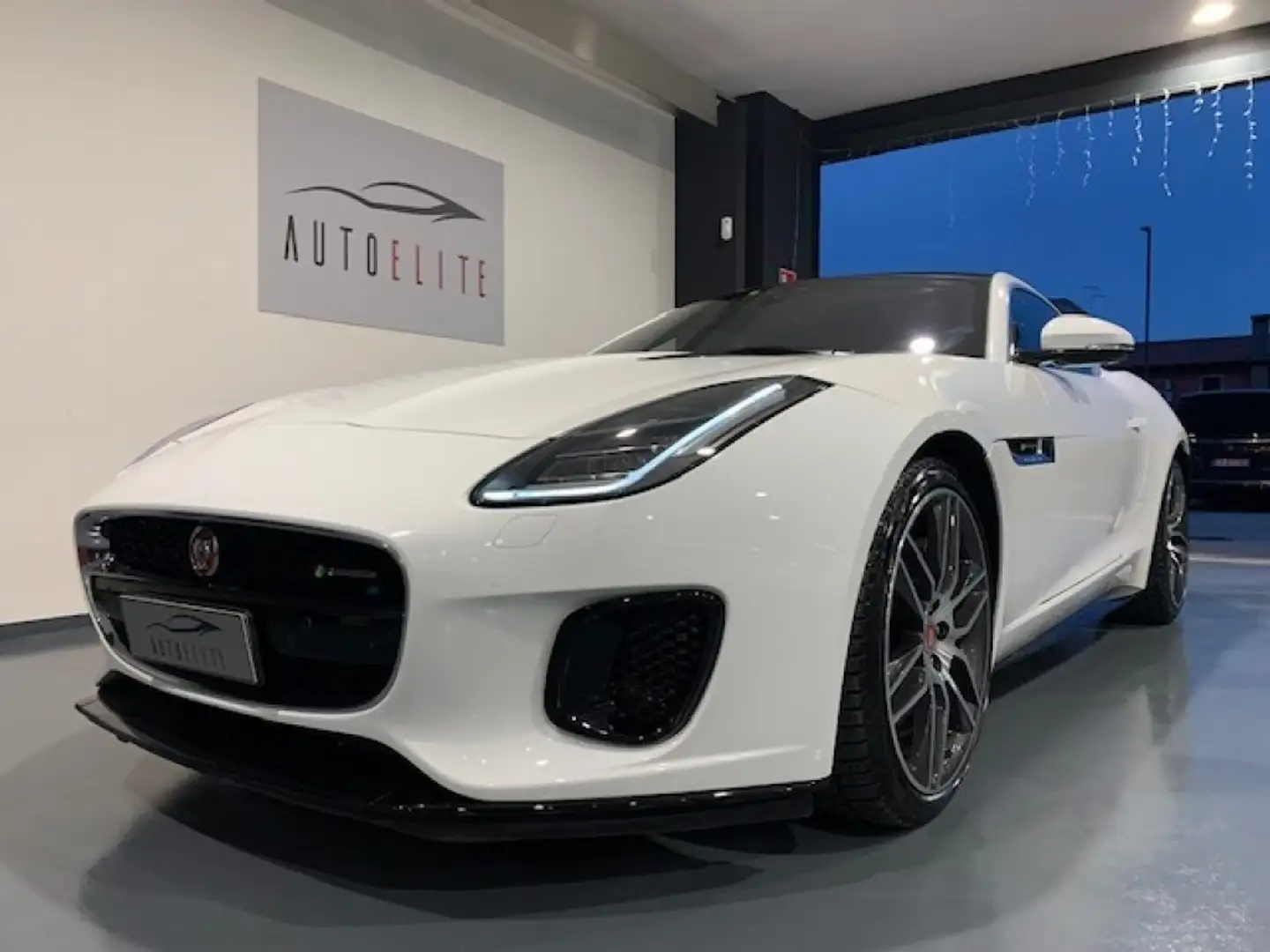 Jaguar F-Type 2.0 300CV Coupé R-Dynamic SUPER PROMO Bianco - 1