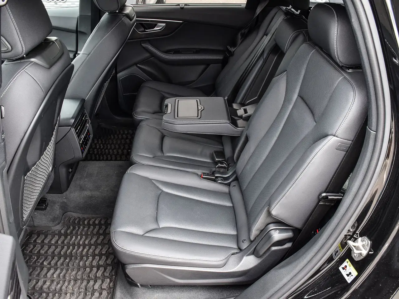 Audi Q7 снимка Audi Q7