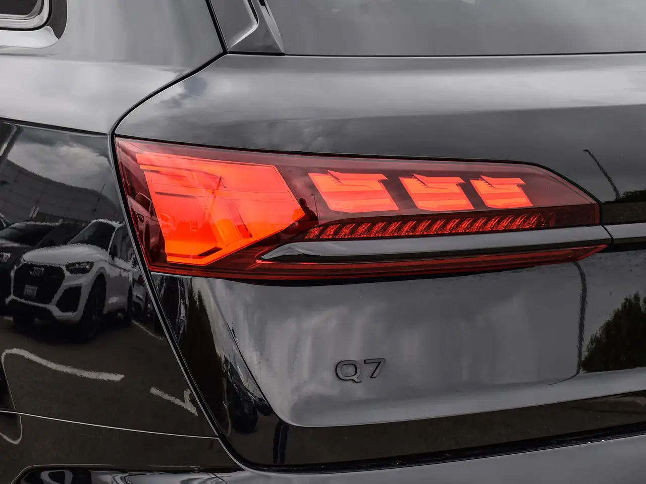 Audi Q7 снимка Audi Q7