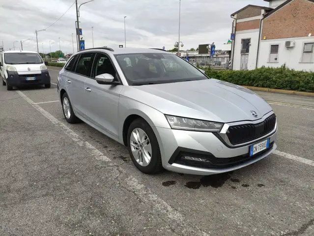 Skoda Octavia Octavia IV 2020 Wagon Wagon 2.0 tdi evo Executive 115cv dsg