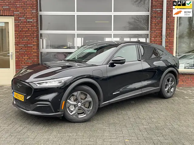 Ford Mustang Mach-E RWD 75 kWh | SOH 82% | Leder | Camera | Incl. BTW