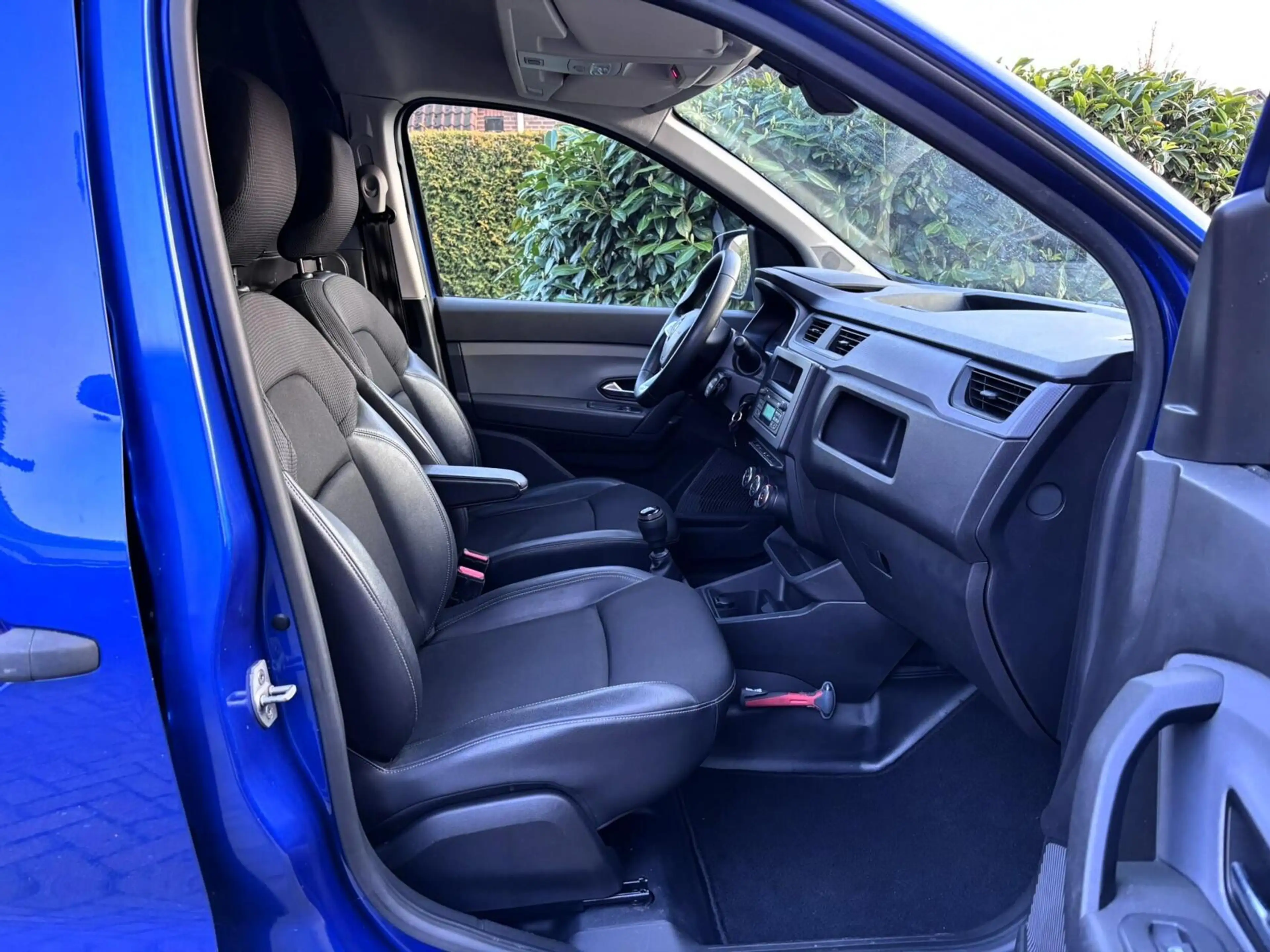 Renault Express 1.5 dCi 75 Comfort 2021 — photo 3