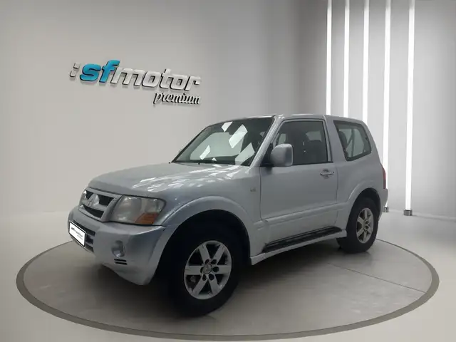 Mitsubishi Montero