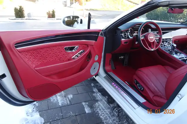 Bentley Continental GTC W12 Mulliner Ansicht 10