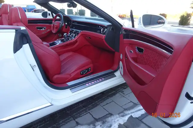 Bentley Continental GTC W12 Mulliner Ansicht 12