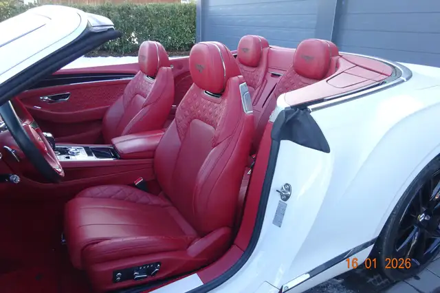 Bentley Continental GTC W12 Mulliner Ansicht 11