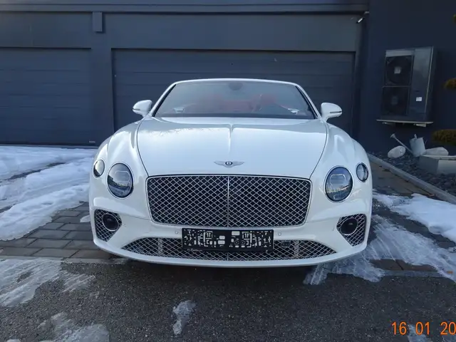 Bentley Continental GTC W12 Mulliner Ansicht 14