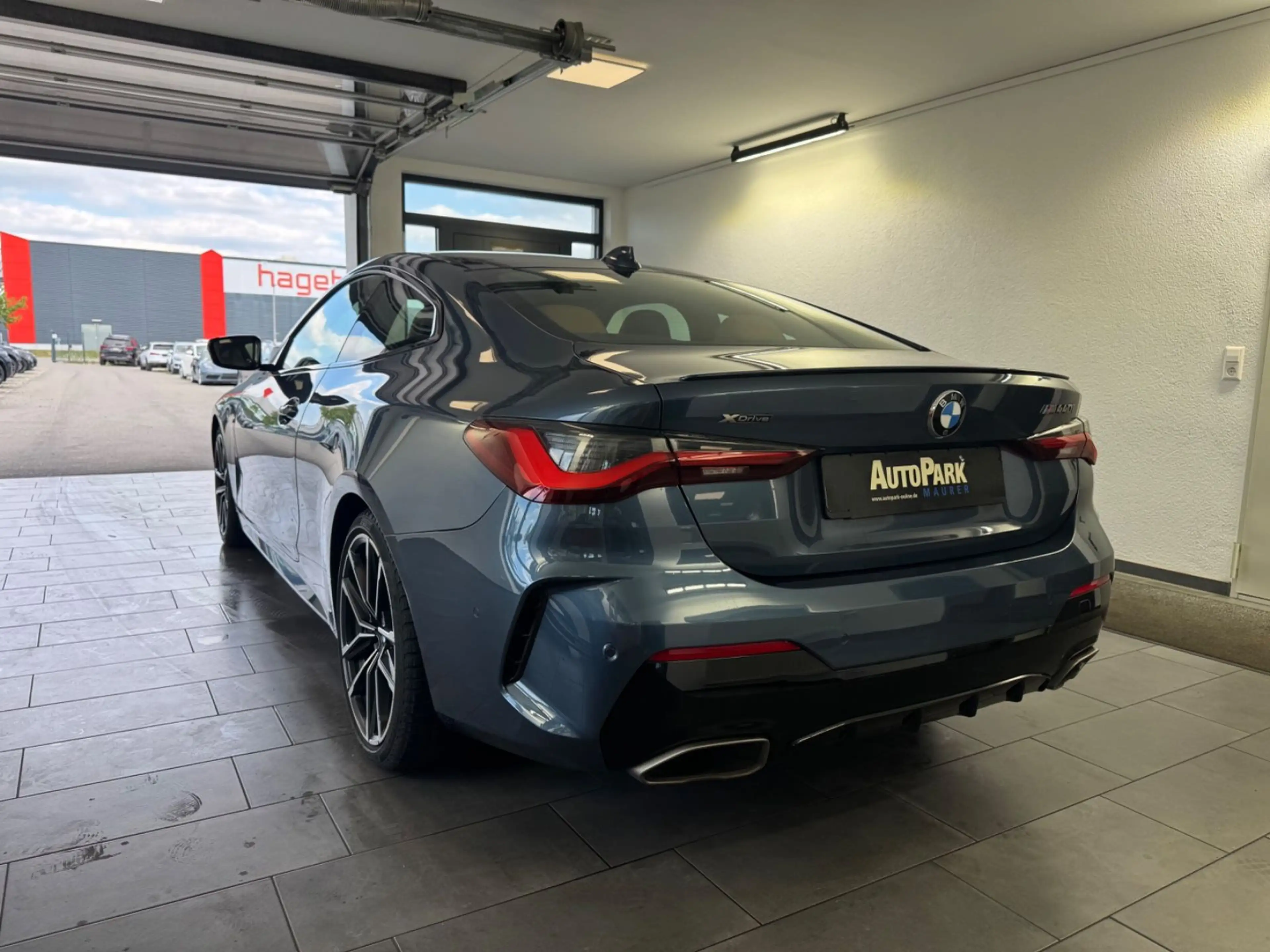 BMW M4 i Coupe xDrive*LEDER* — photo 7