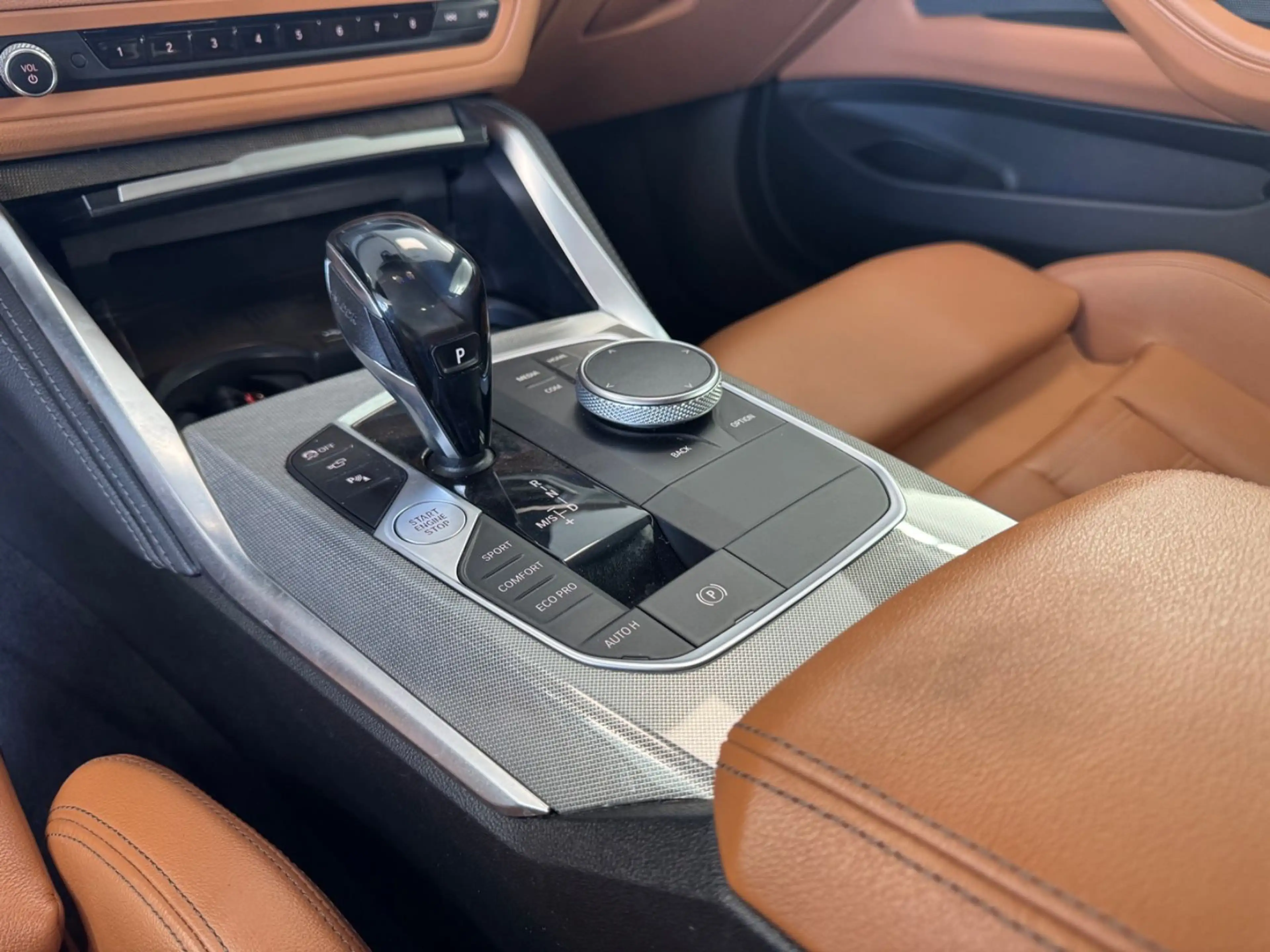 BMW M4 i Coupe xDrive*LEDER* — photo 14