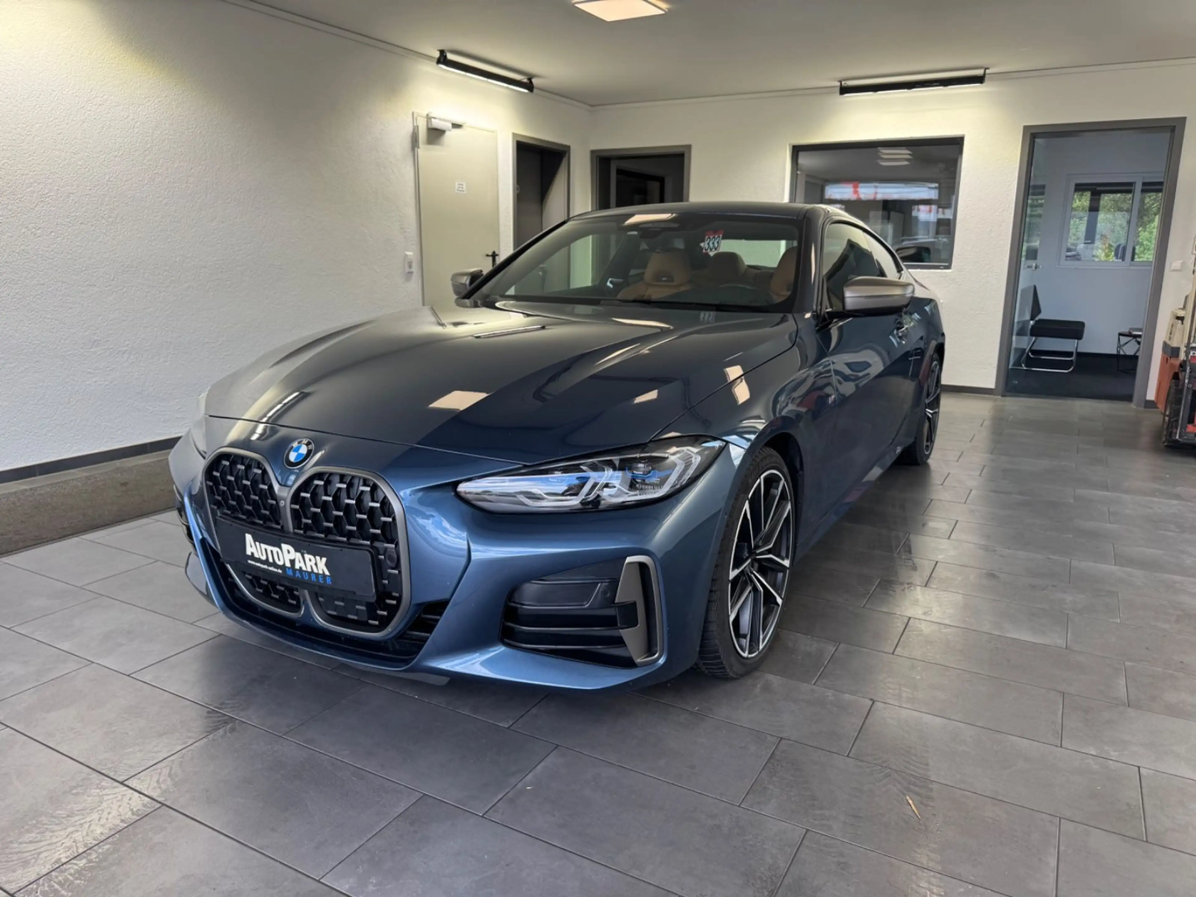 BMW M4 i Coupe xDrive*LEDER* — photo 2