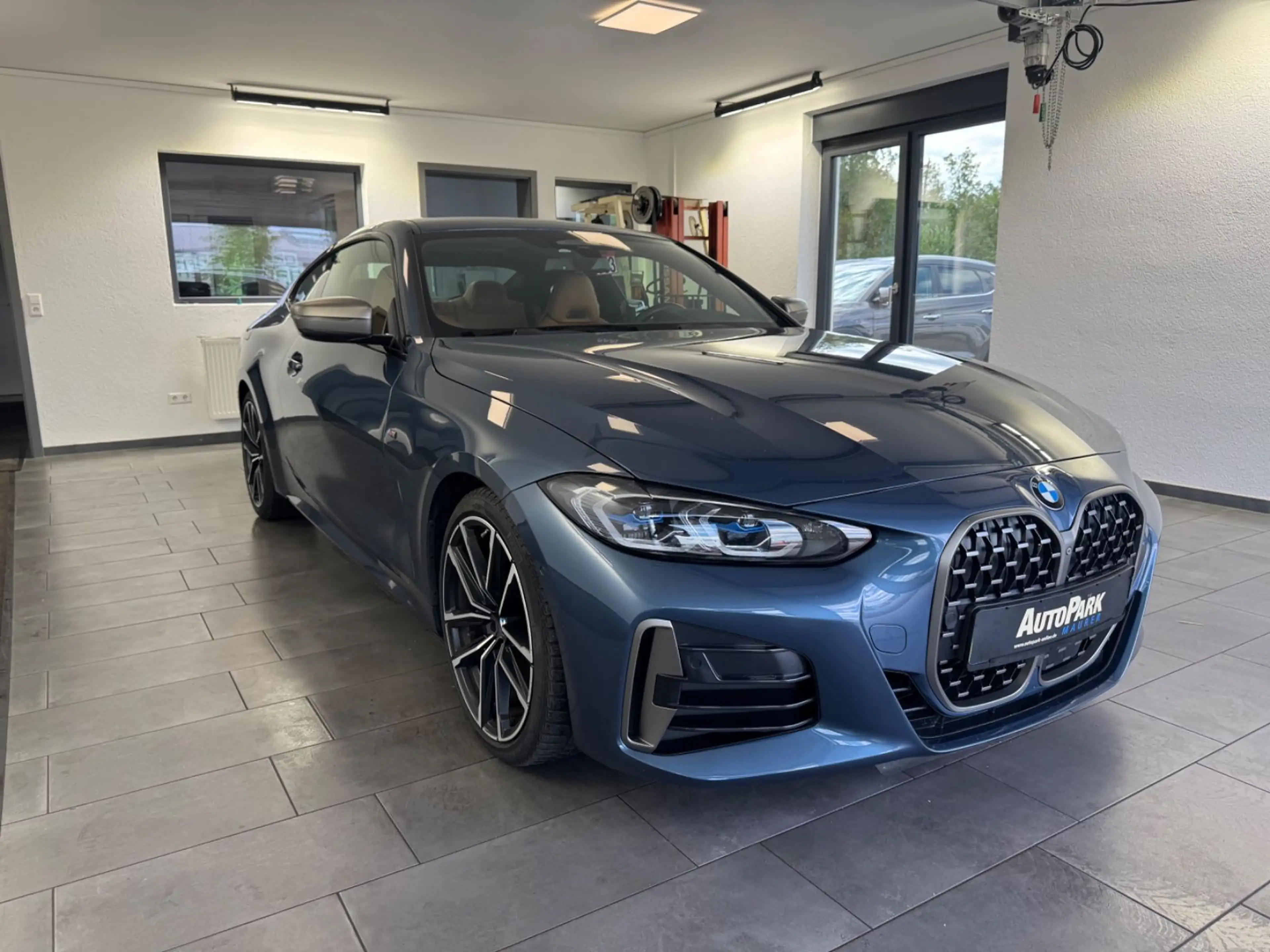 BMW M4 i Coupe xDrive*LEDER* — photo 3