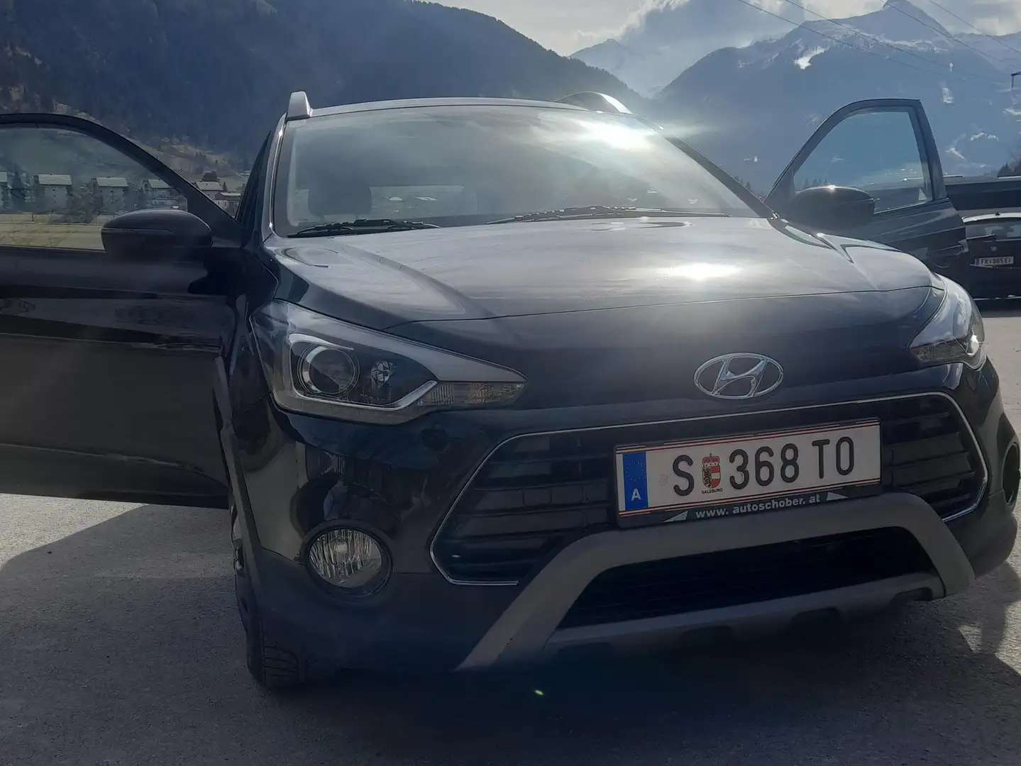 Hyundai i20 i20 Active 1,0 T-GDI Start/Stopp Automatik Comfort Comfort Schwarz - 1