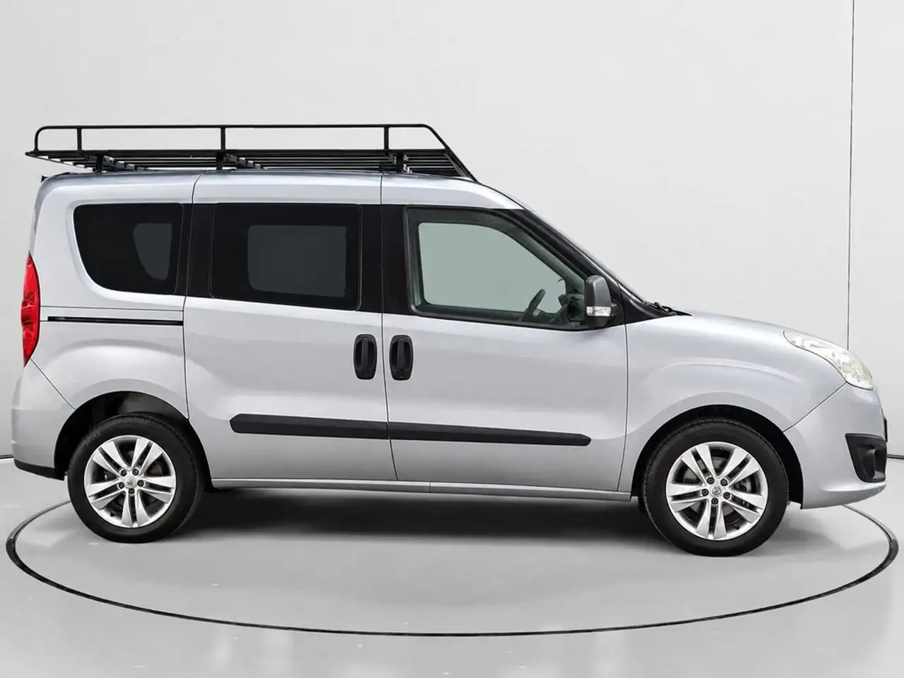 2017 Opel Combo N1 Tour 1.3CDTI Expression L1H1 95, photograph 2
