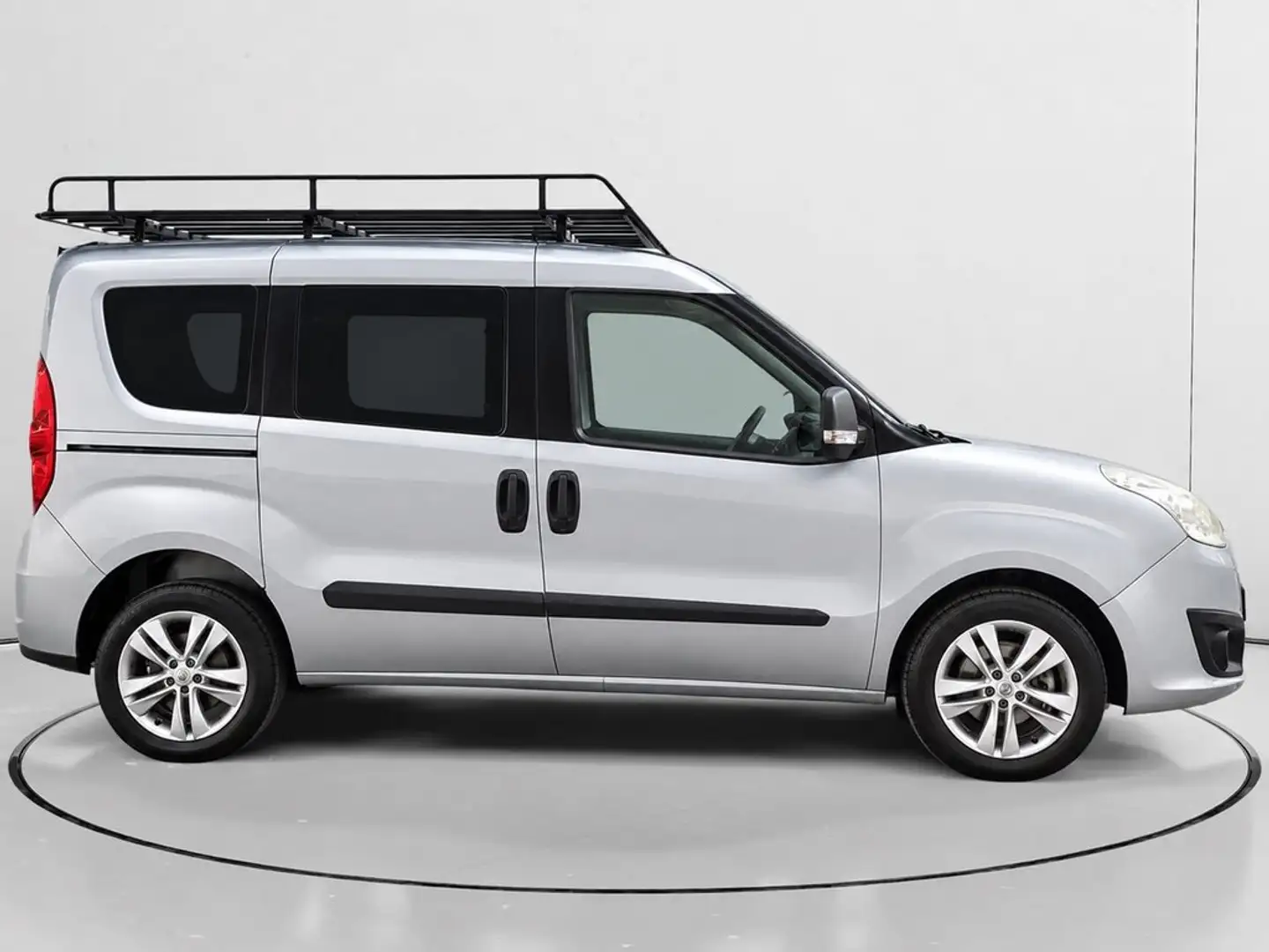 Opel Combo N1 Tour 1.3CDTI Expression L1H1 95 Gris - 2