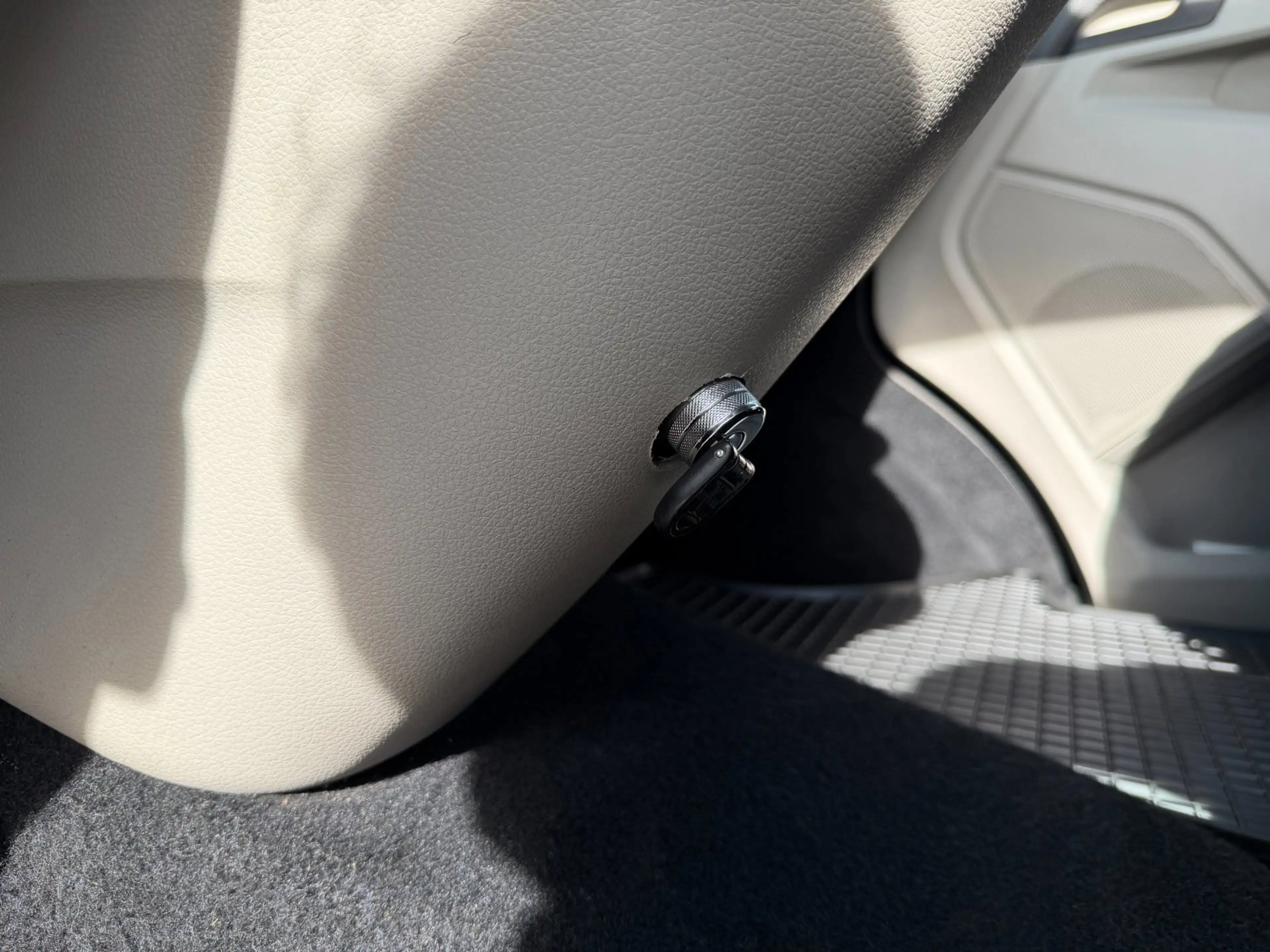 Volkswagen Transporter 2.0 TDI L2H1 DC Highline Schuifdak I Leder I Dubbe — photo 8