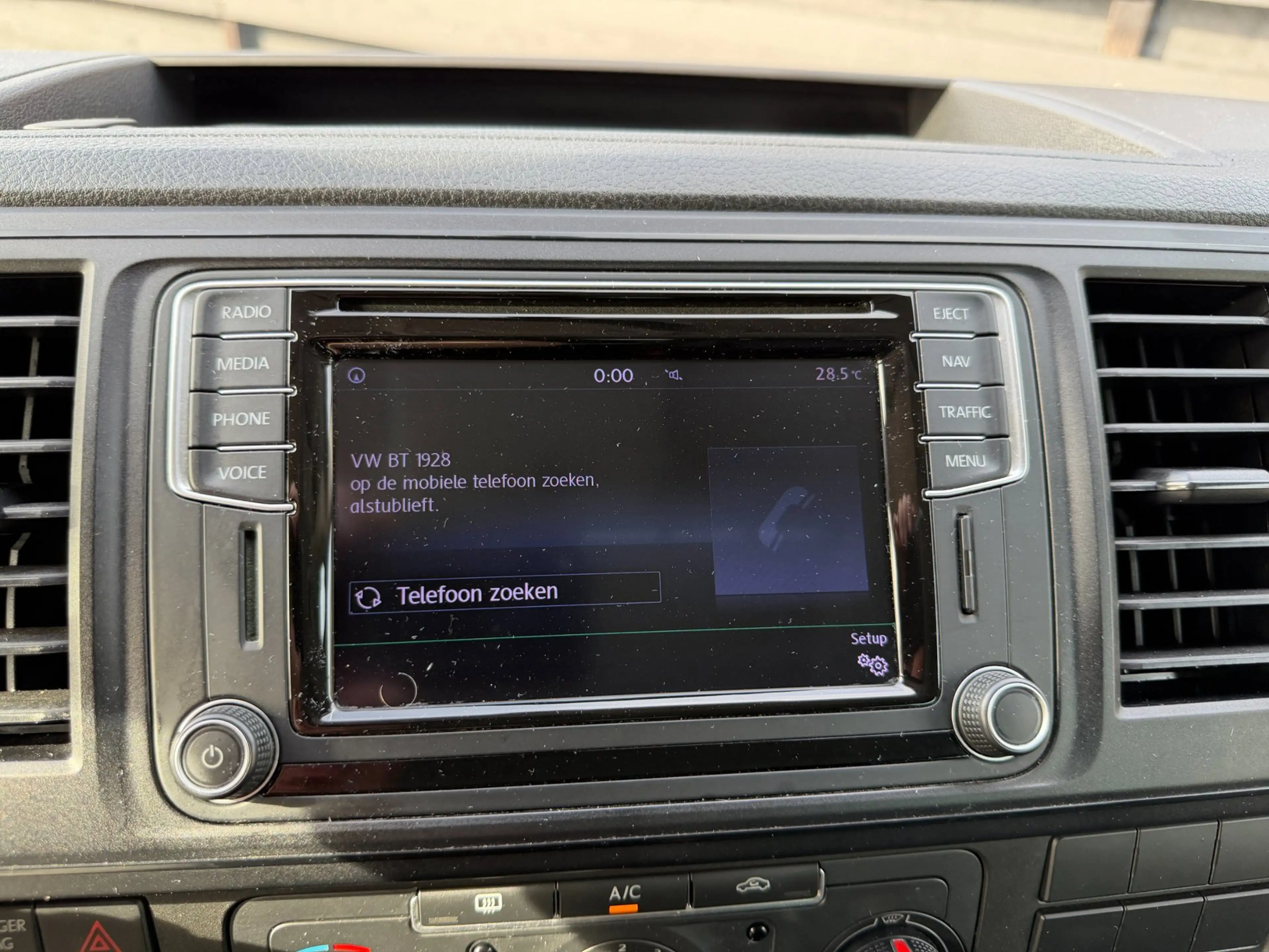 Volkswagen Transporter 2.0 TDI L2H1 DC Highline Schuifdak I Leder I Dubbe — photo 20