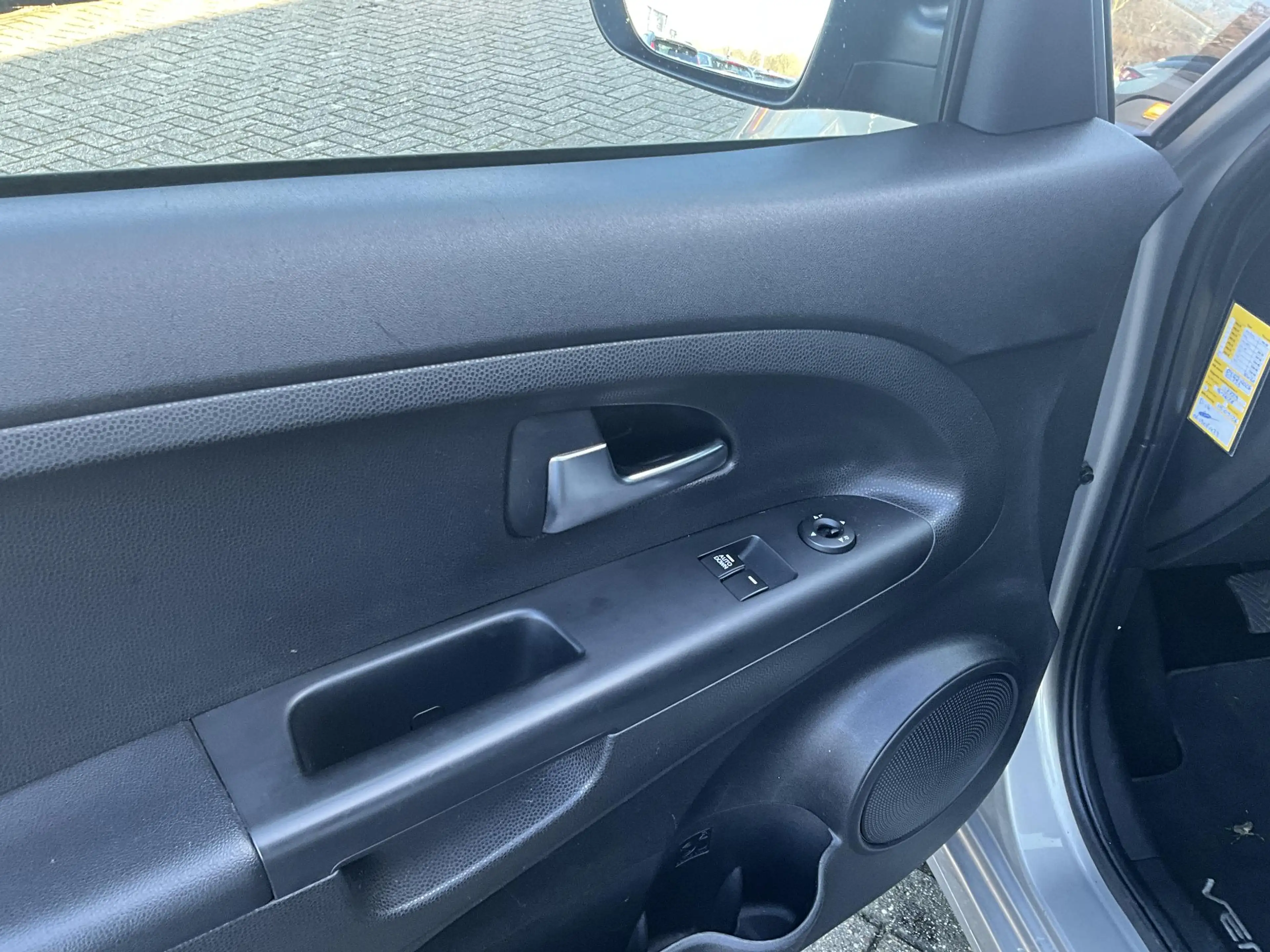Kia Venga 1.4 CVVT DynamicPLusLine — photo 8