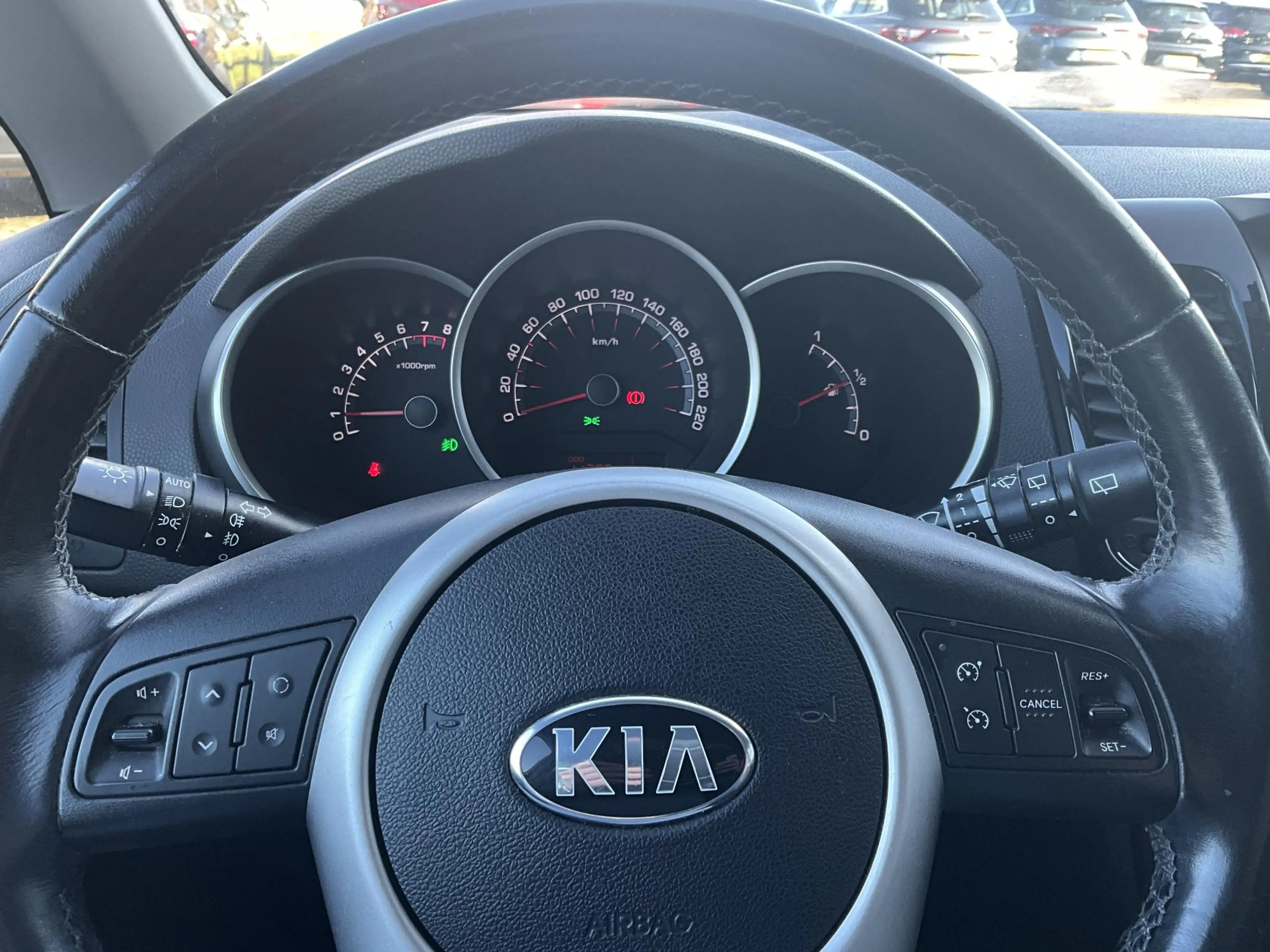 Kia Venga 1.4 CVVT DynamicPLusLine — photo 11