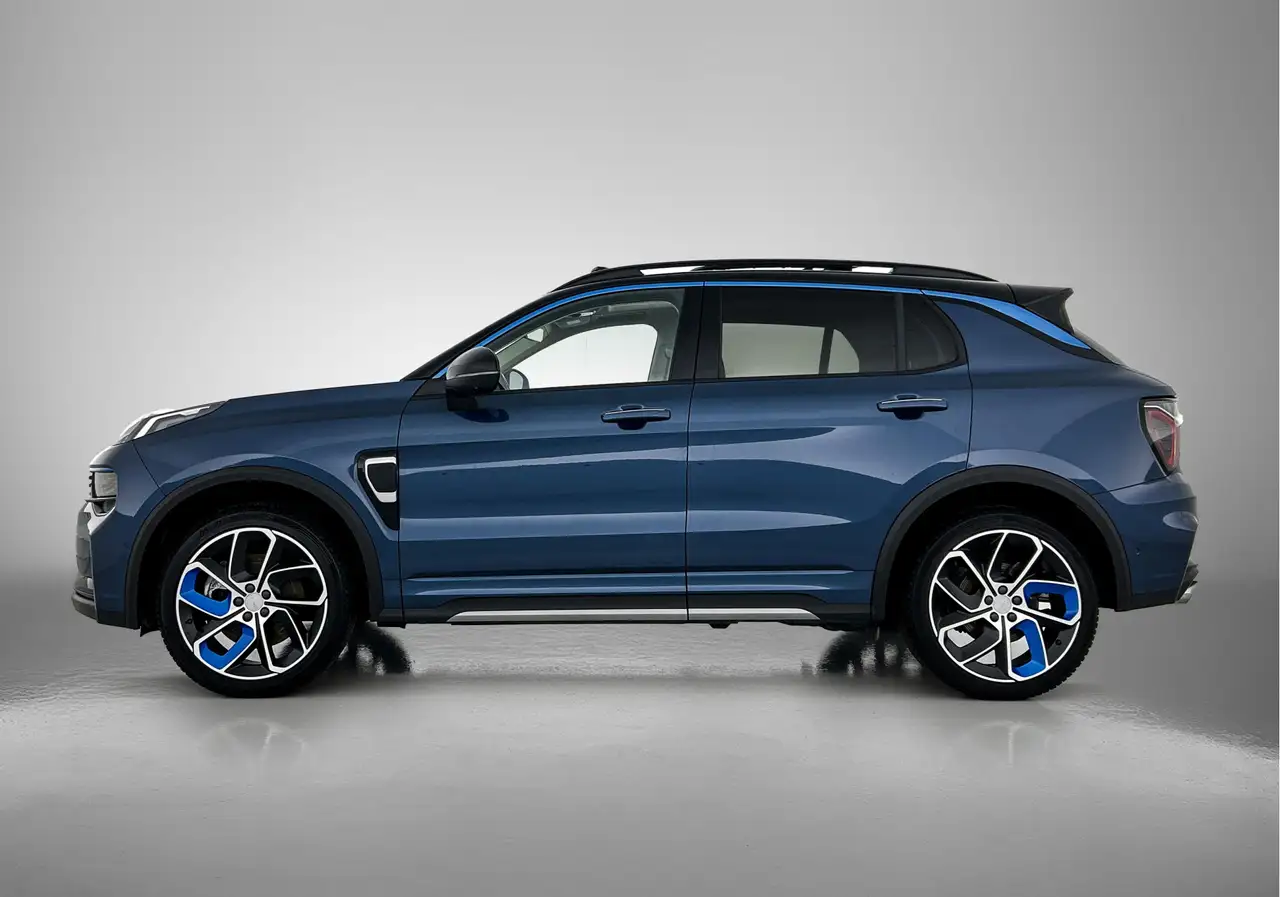 Lynk & Co 01 2022