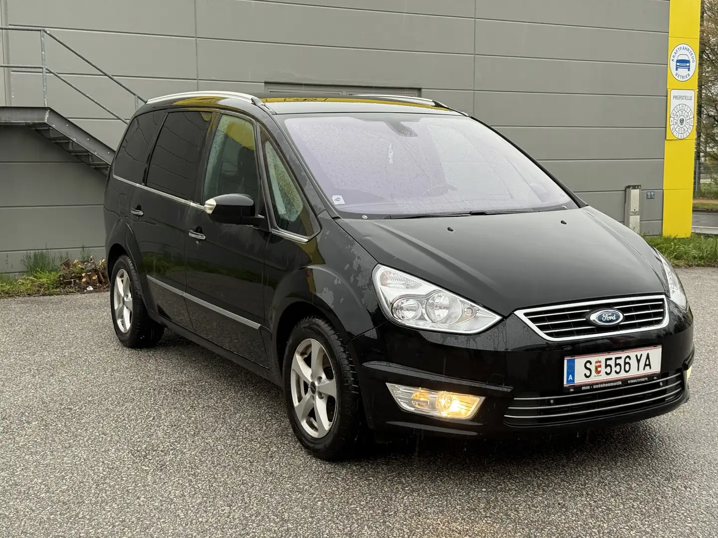 Ford Galaxy 2.0 TDCi DPF Viva Schwarz - 2