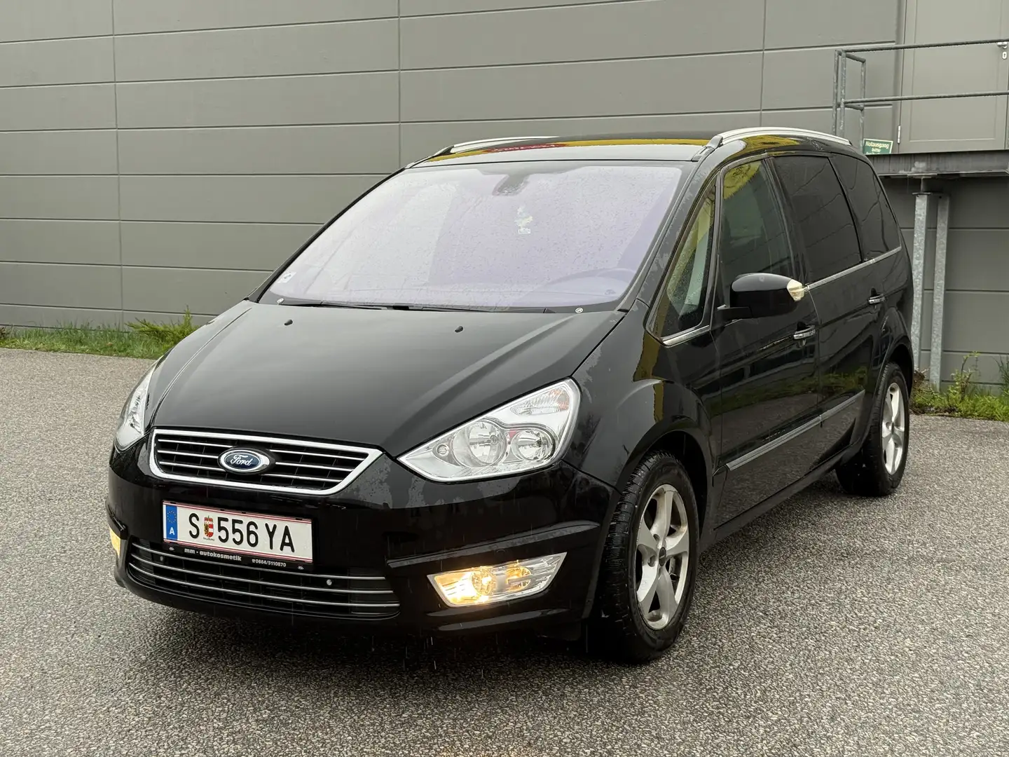 Ford Galaxy 2.0 TDCi DPF Viva Schwarz - 1