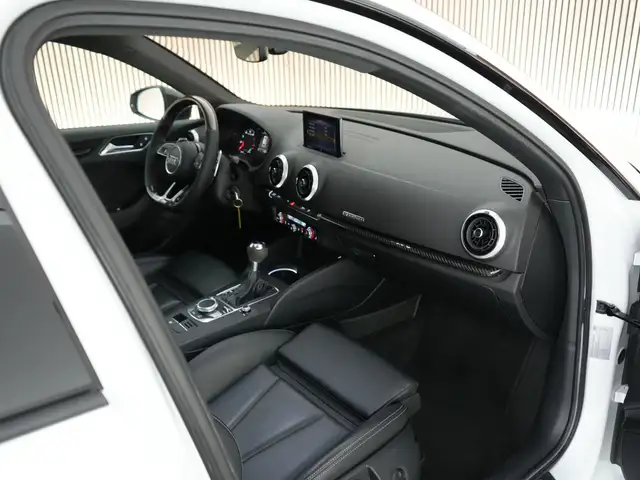 Audi RS3 view 5