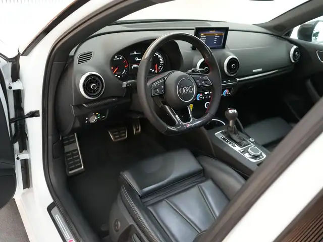 Audi RS3 view 8
