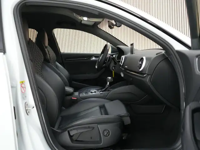 Audi RS3 view 4
