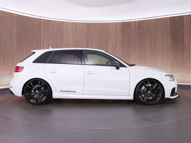 Audi RS3 view 11