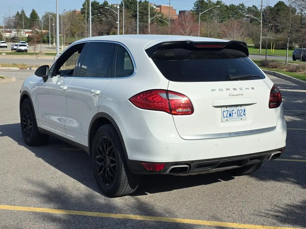 Porsche Cayenne снимка Porsche Cayenne